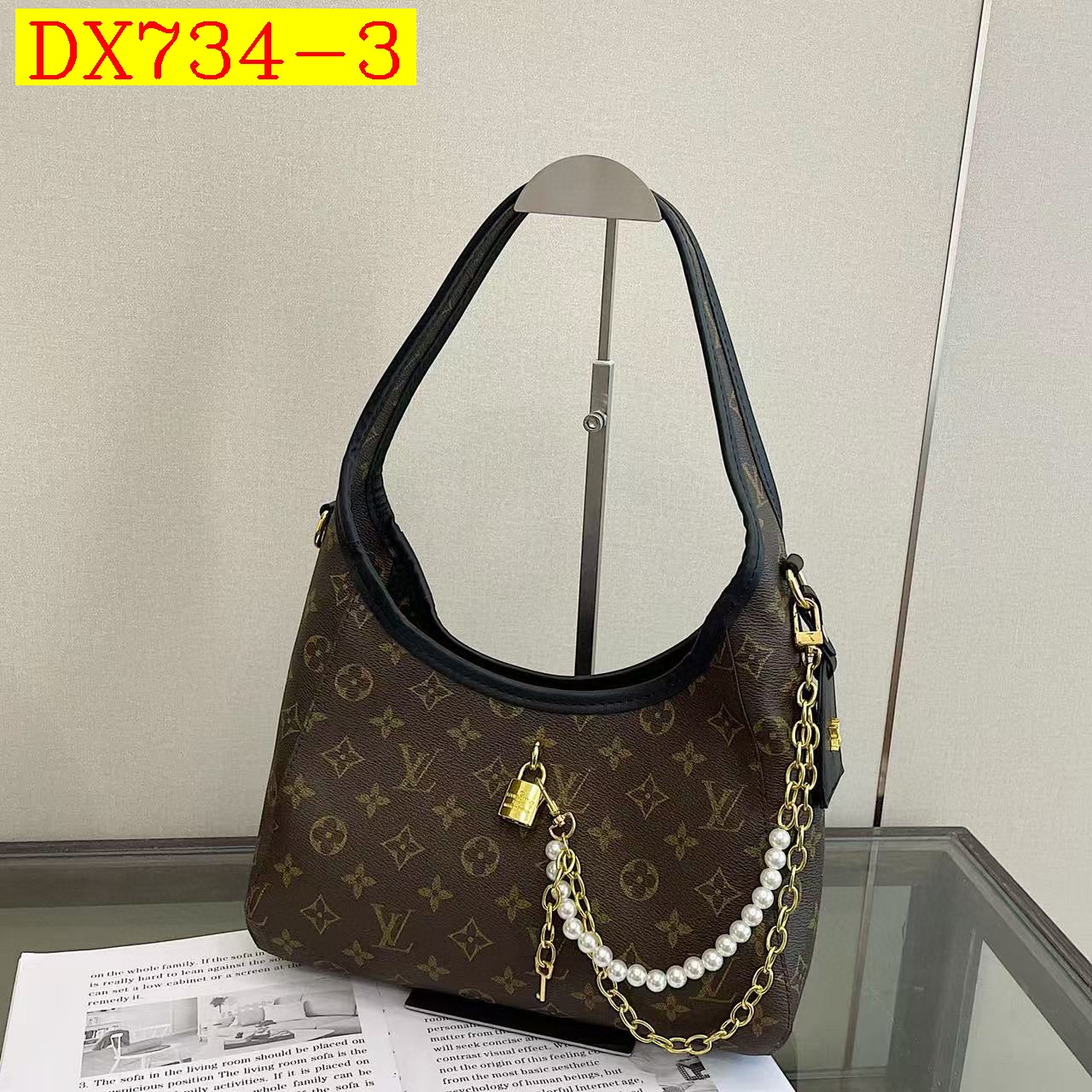 36$ LV Shoulder bag size 26x20x10 cm 910556 DX734 gallery