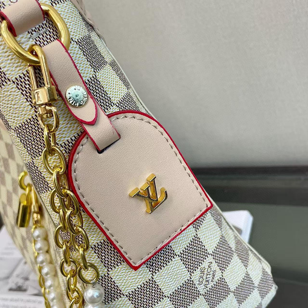 36$ LV Shoulder bag size 26x20x10 cm 910556 DX734 gallery