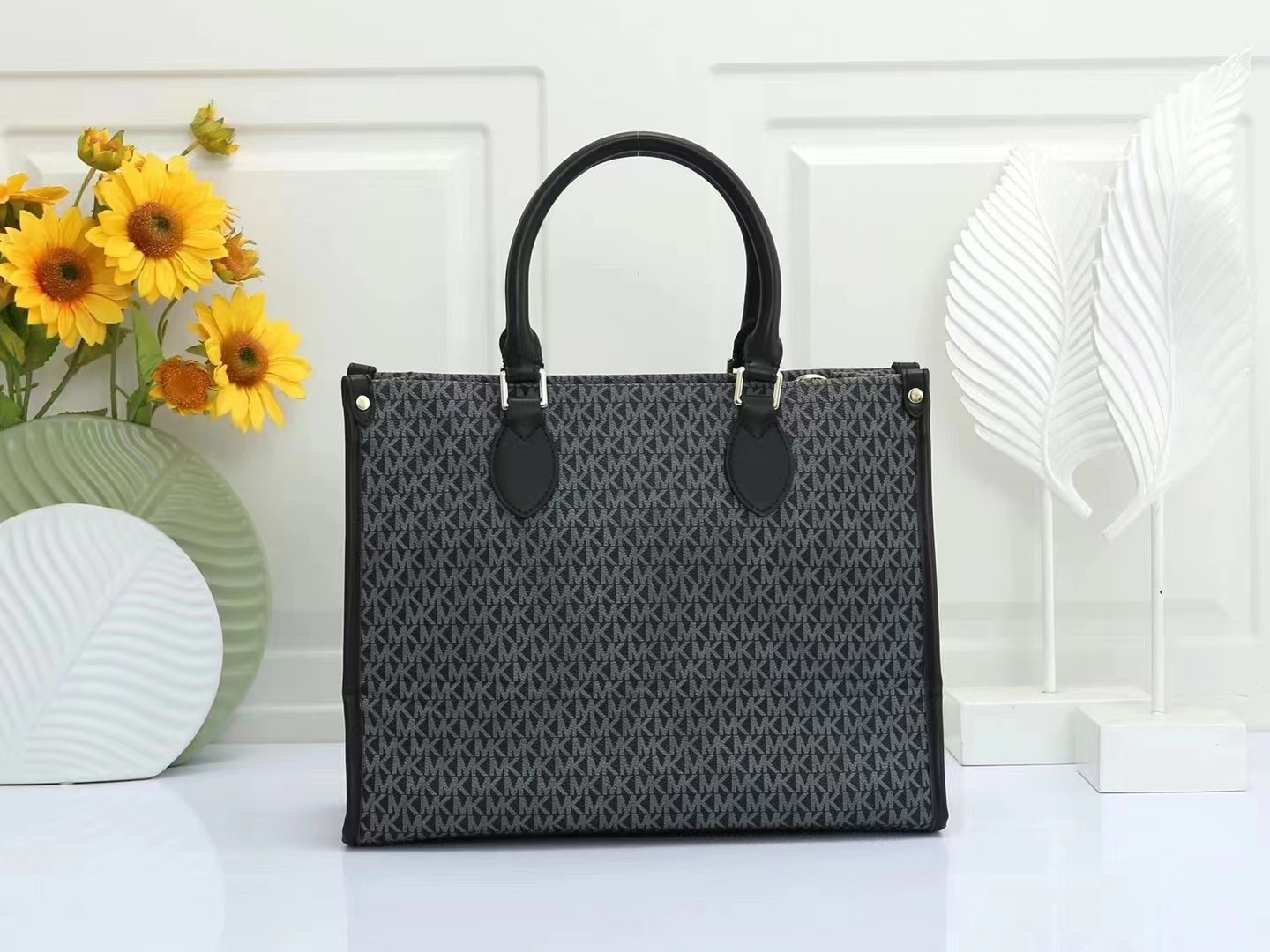 36$ MK 44572 Tote bag size 35x15x27 cm 314570 BR1740 gallery