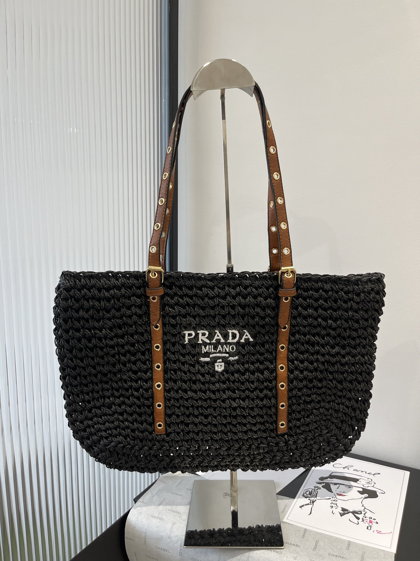 36$ PRADA 046 Shoulder bag size 43X28 cm 815350 BR2142 gallery
