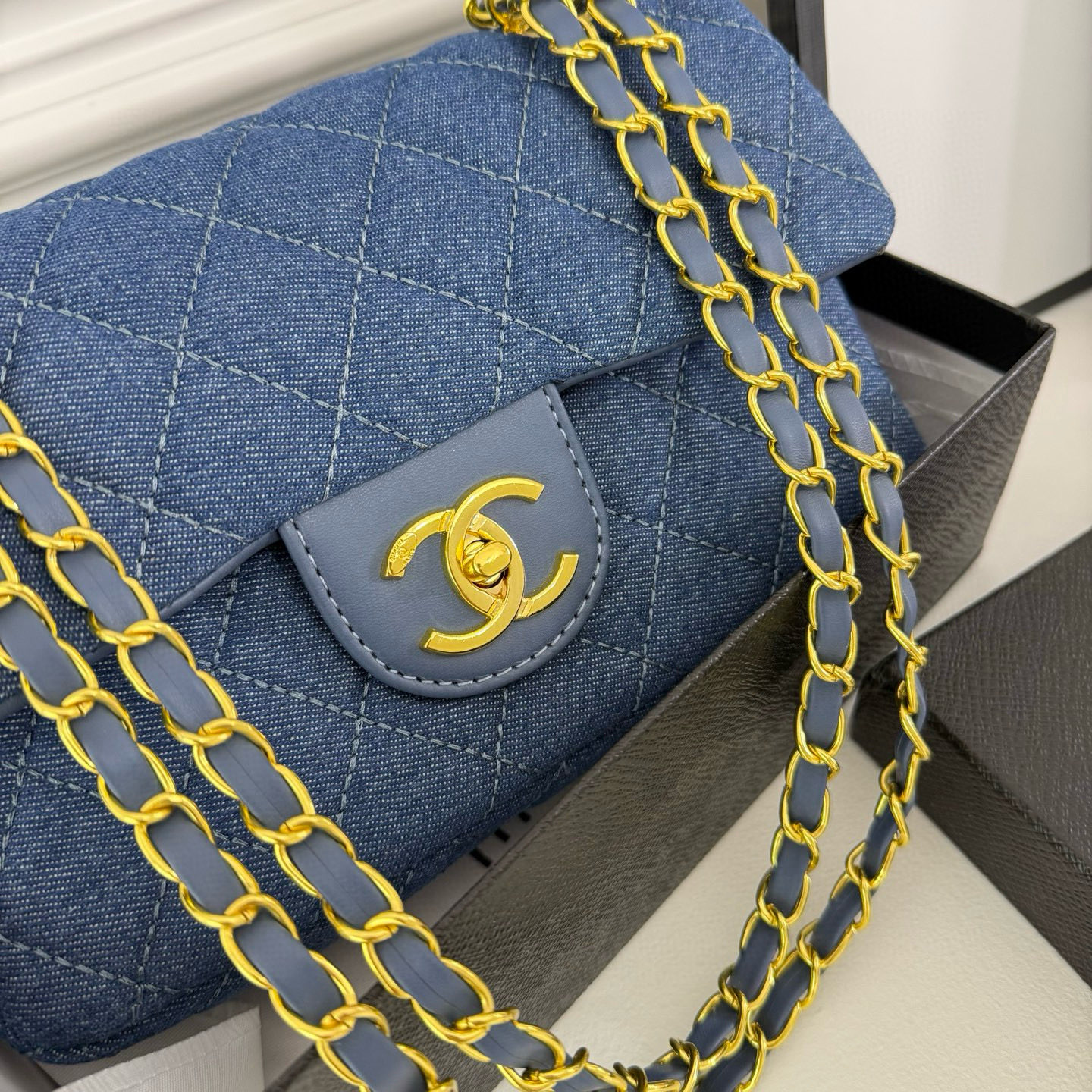 36$ chanel cf Shoulder bag size 23X16X6cm 410500 DX700 gallery