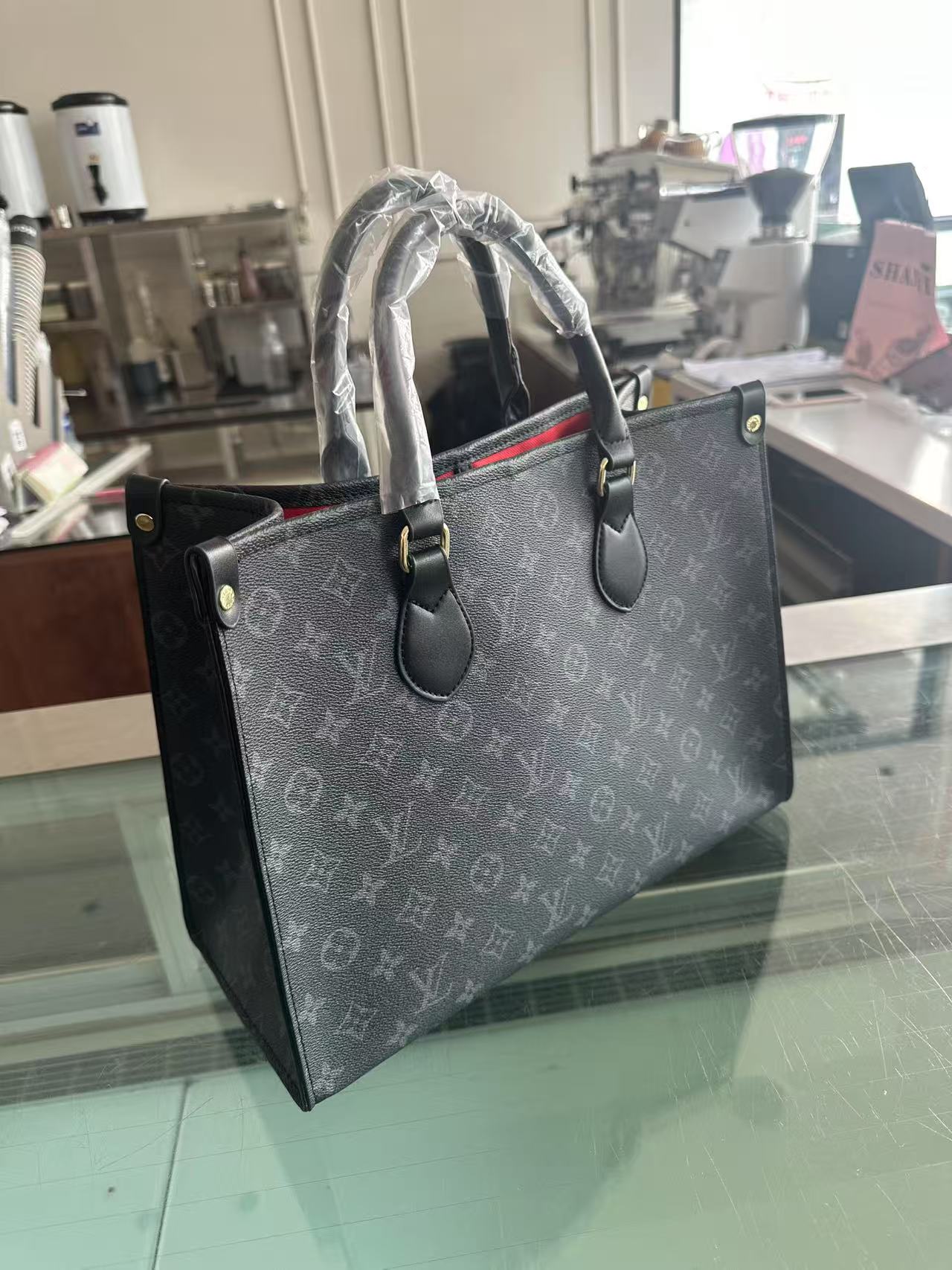 36$ dh LV 7017 Tote bag size 35X27X15 cm 91526423469 BY2527 gallery