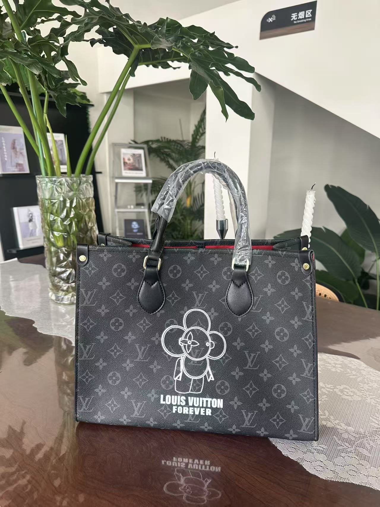36$ dh LV 7017 Tote bag size 35X27X15 cm 91526423469 BY2527 gallery
