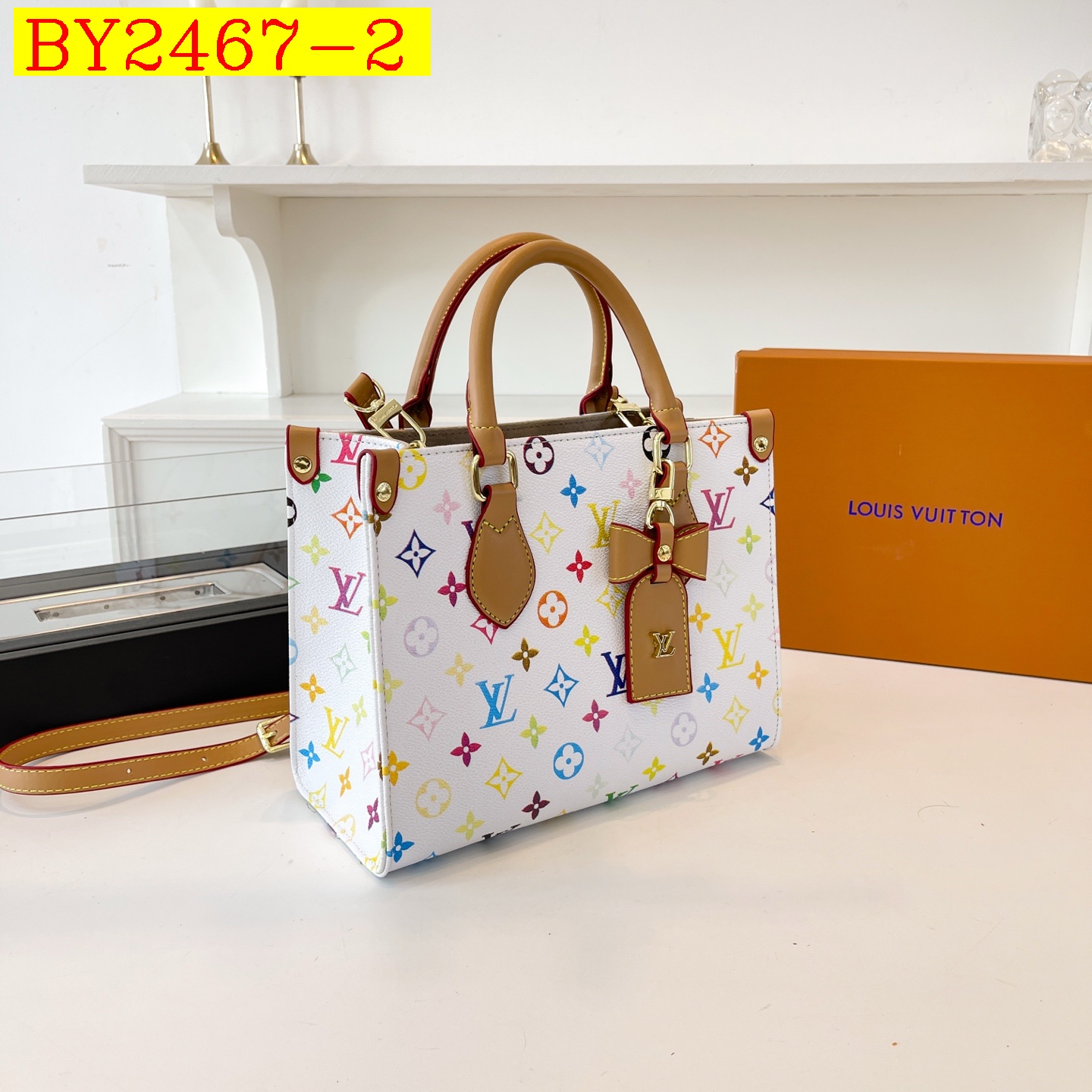36$ dh LV 8027 Shoulder bag size 25X20X12 cm 51241023561 BY2467 gallery