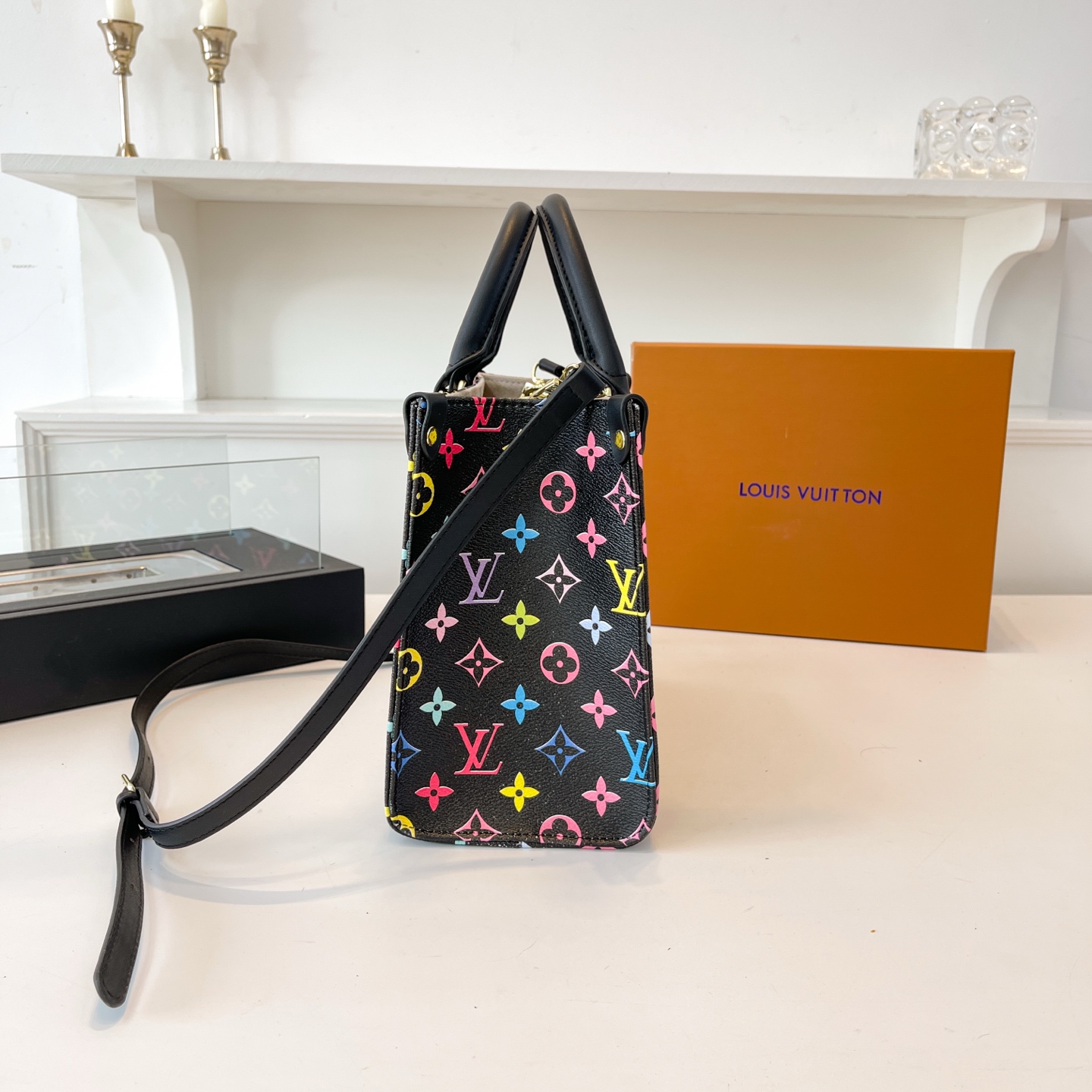 36$ dh LV 8027 Shoulder bag size 25X20X12 cm 51241023561 BY2467 gallery