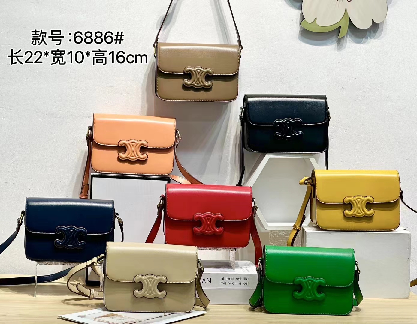 36$ new_dh CELINE_6888 SIZE 19X7X16 CM 51261023347 XR8B67 gallery