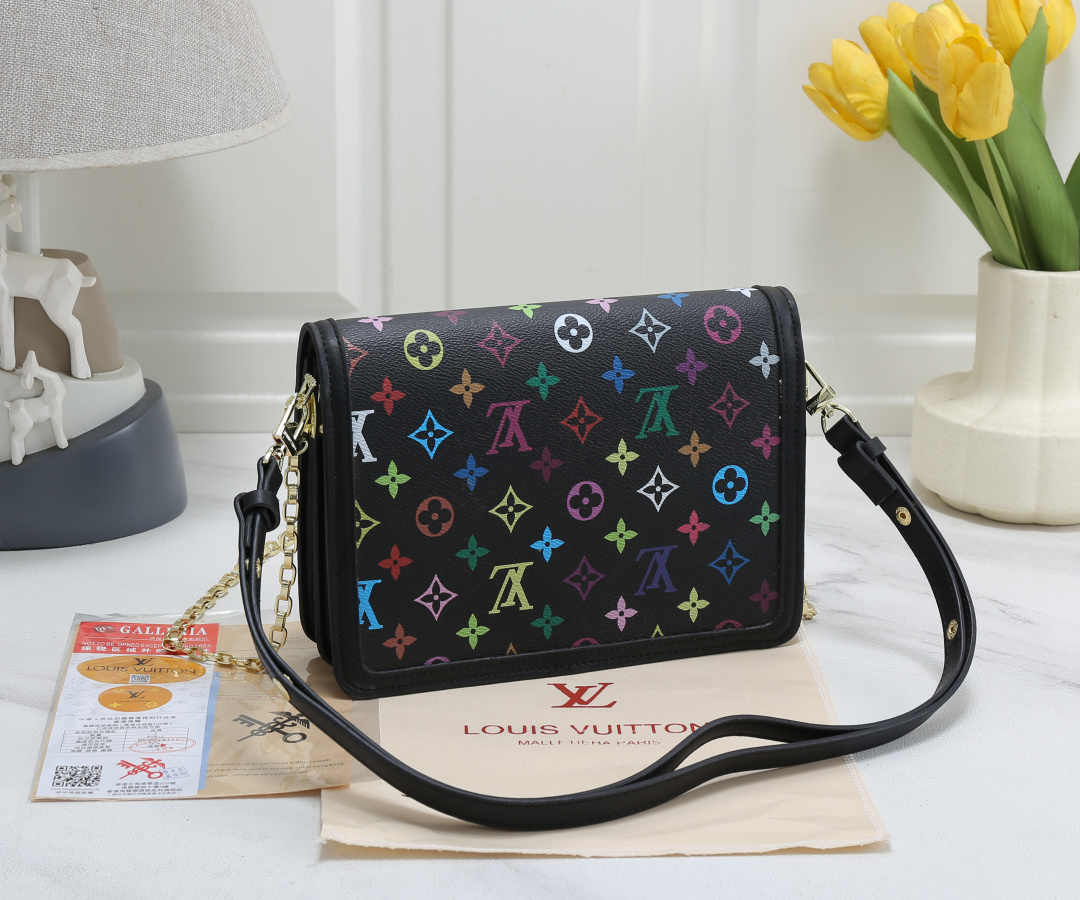37$ LV 3399 Shoulder bag size 25x7x18 cm 315880 BR1820 gallery