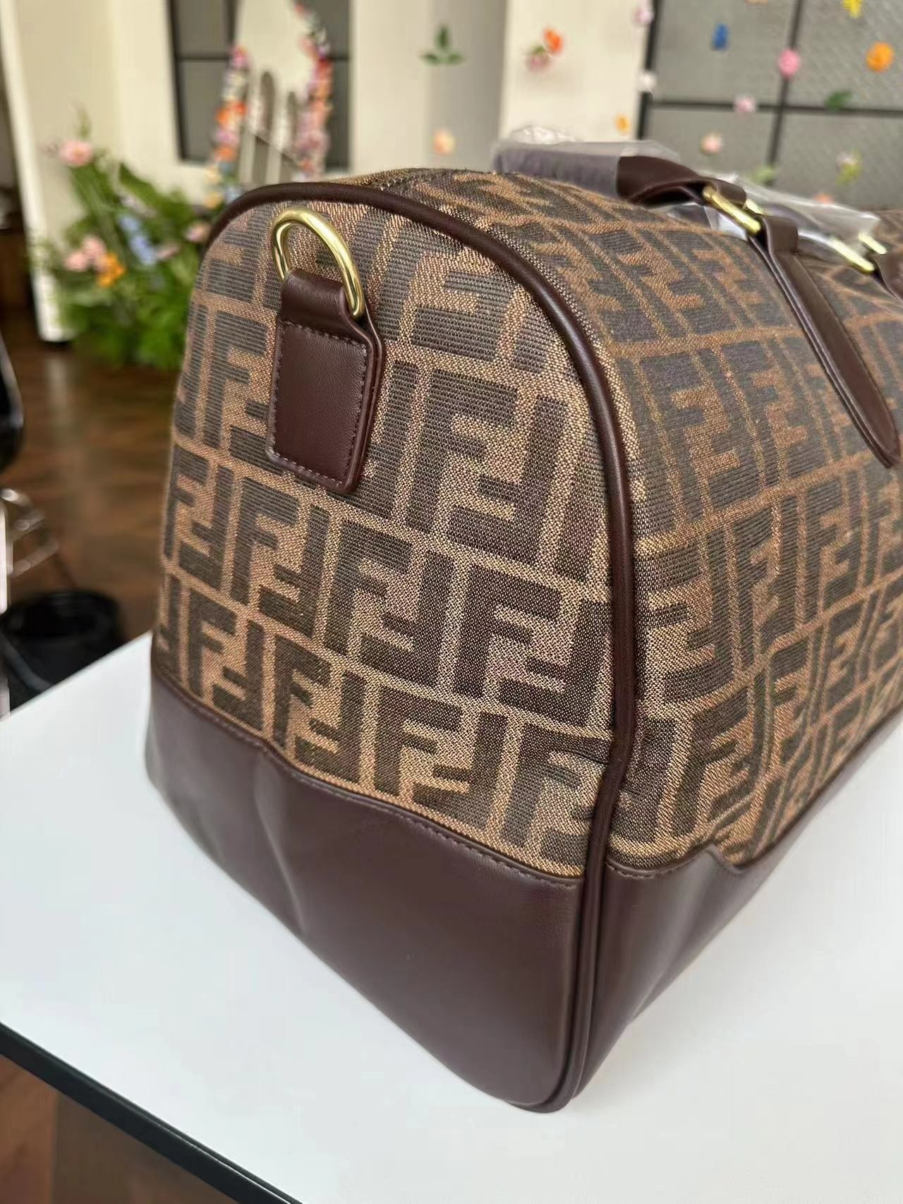 37$ dh FENDI 9529 Travelling bag size 45X27X18 cm 91526423577 BY2613 gallery