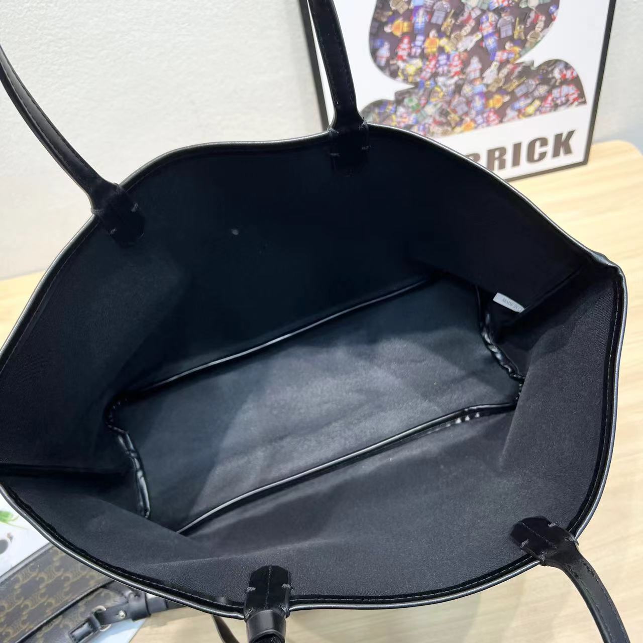 37$ new_dh CELINE_6867 SIZE 38X13X26 CM 91457023550 XR8B64 gallery
