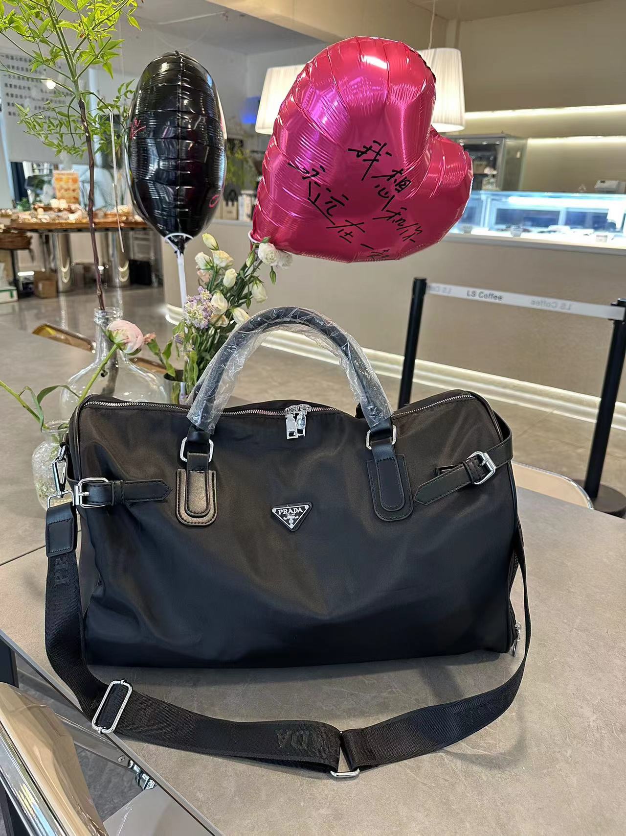 37$ new_dh PRADA SIZE 49X31X18 CM 91625223450 ZY1B288 gallery