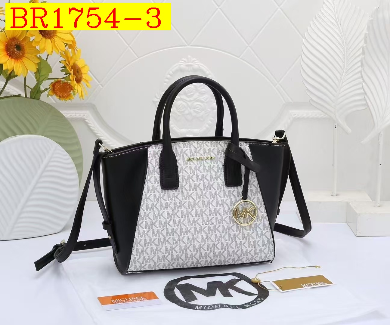 38$ MK 24003 Tote bag size 24x20x12 cm 116630 BR1754 gallery