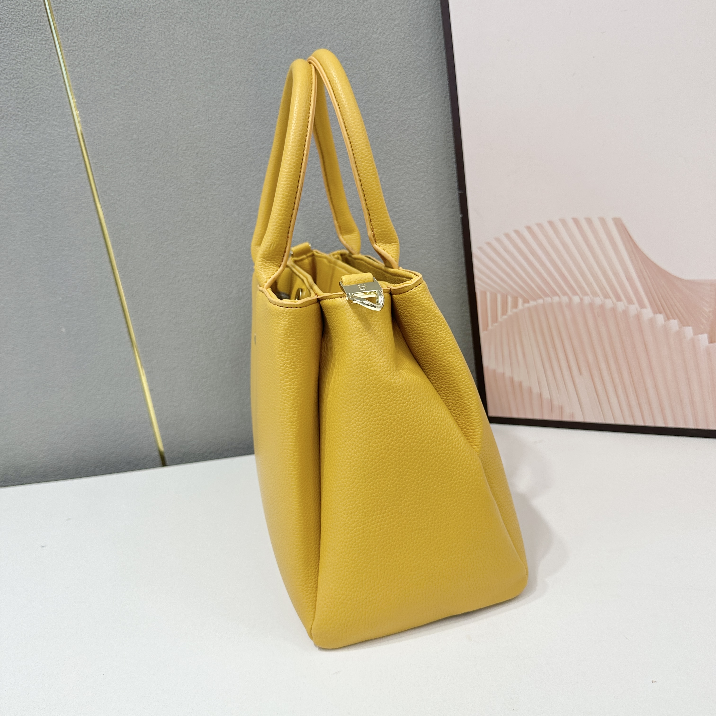 38$ new_dh AIGNER_11212 SIZE  35X15X23 CM 51261023465 XR6B151 gallery