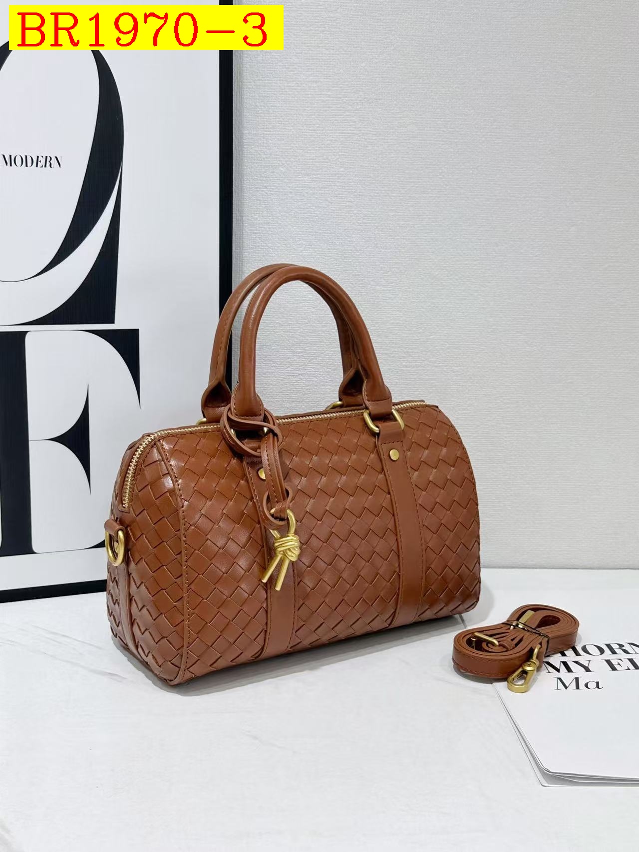 39$ 6603 Travelling bag size 25x11x18 cm 210730 BR1970 gallery