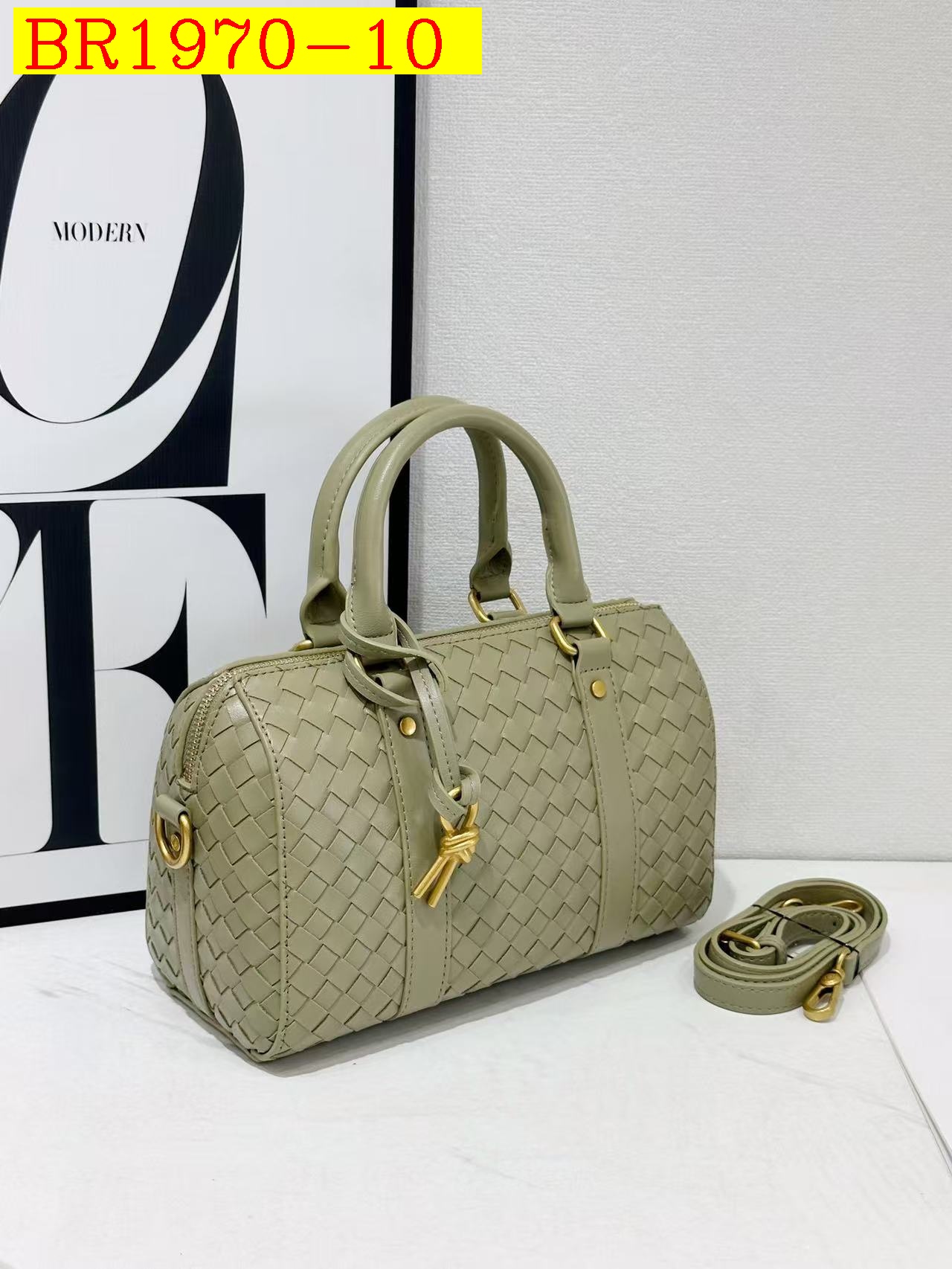 39$ 6603 Travelling bag size 25x11x18 cm 210730 BR1970 gallery