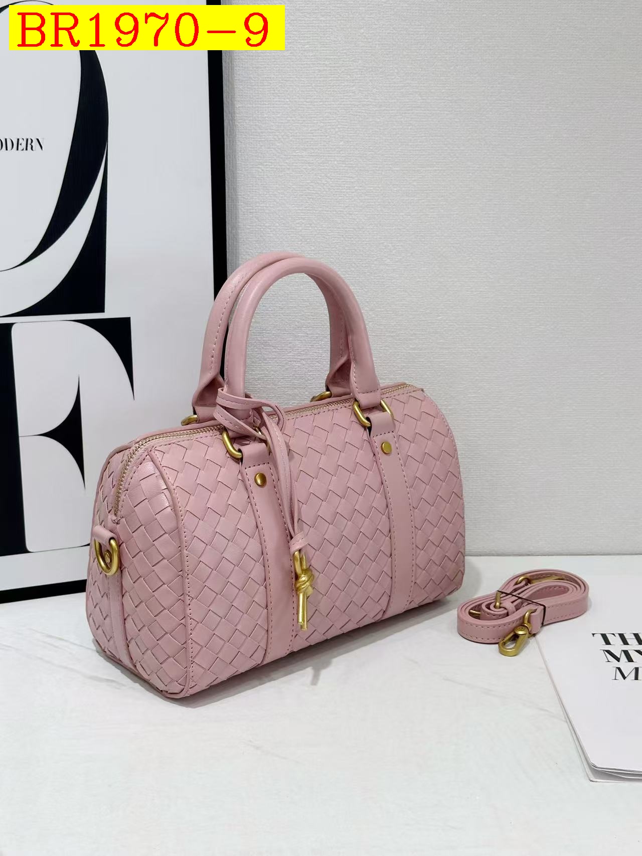 39$ 6603 Travelling bag size 25x11x18 cm 210730 BR1970 gallery