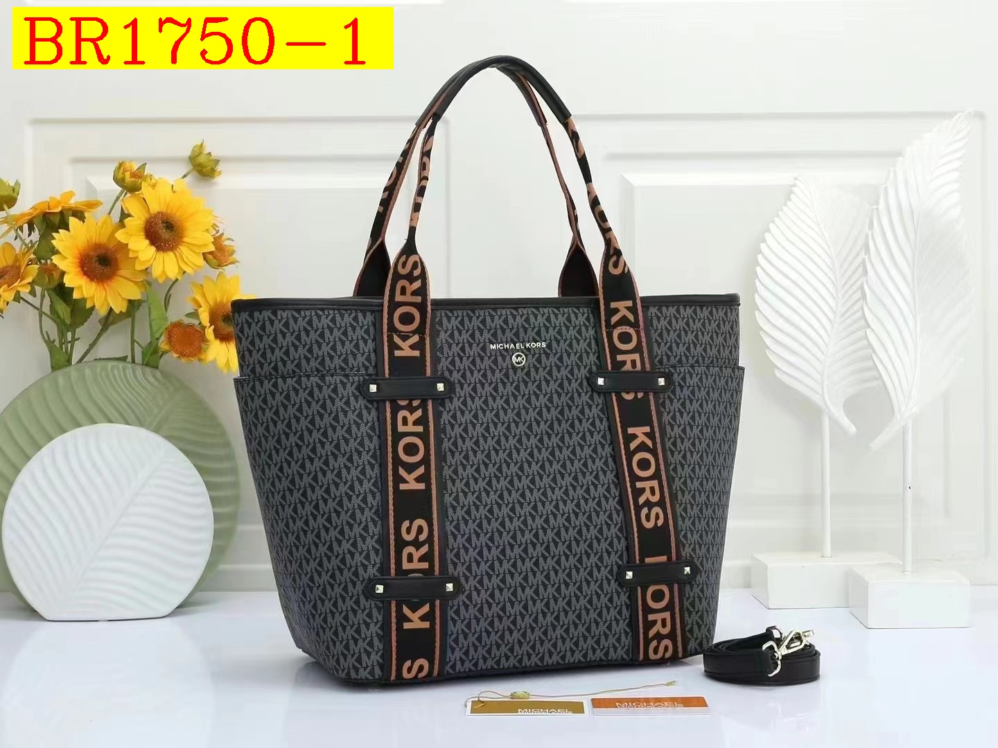 39$ MK 22314 Tote bag size 45x16x30 cm 011526 BR1750 gallery