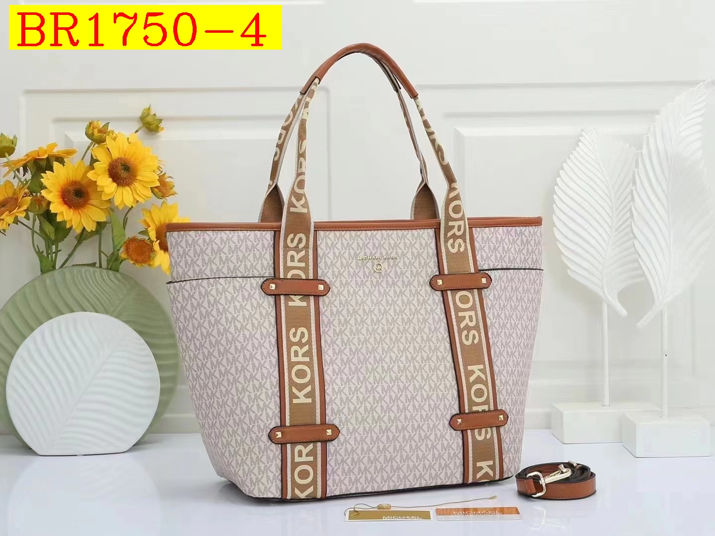 39$ MK 22314 Tote bag size 45x16x30 cm 011526 BR1750 gallery