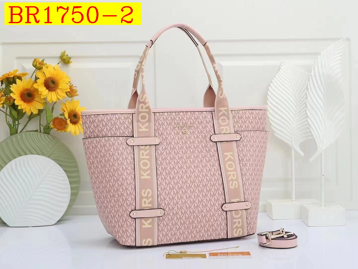 39$ MK 22314 Tote bag size 45x16x30 cm 011526 BR1750 gallery