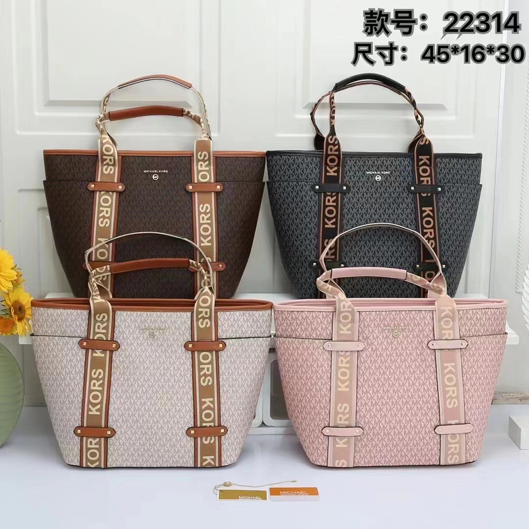 39$ MK 22314 Tote bag size 45x16x30 cm 011526 BR1750 gallery