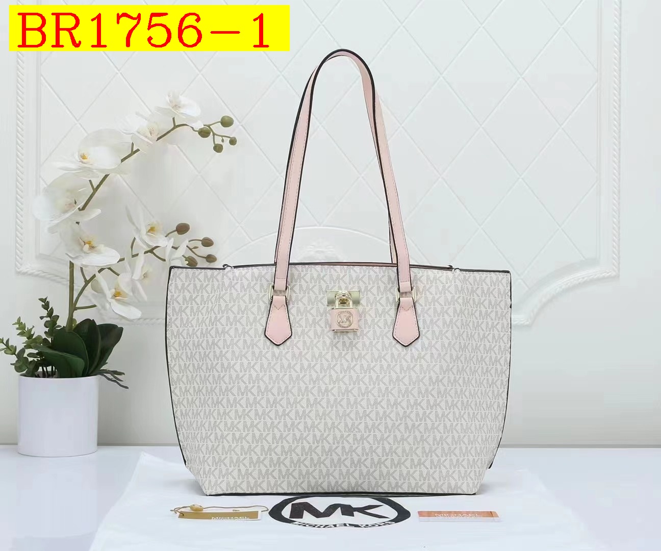 39$ MK 23010 Tote bag size 31x14x27 cm 114680 BR1756 gallery