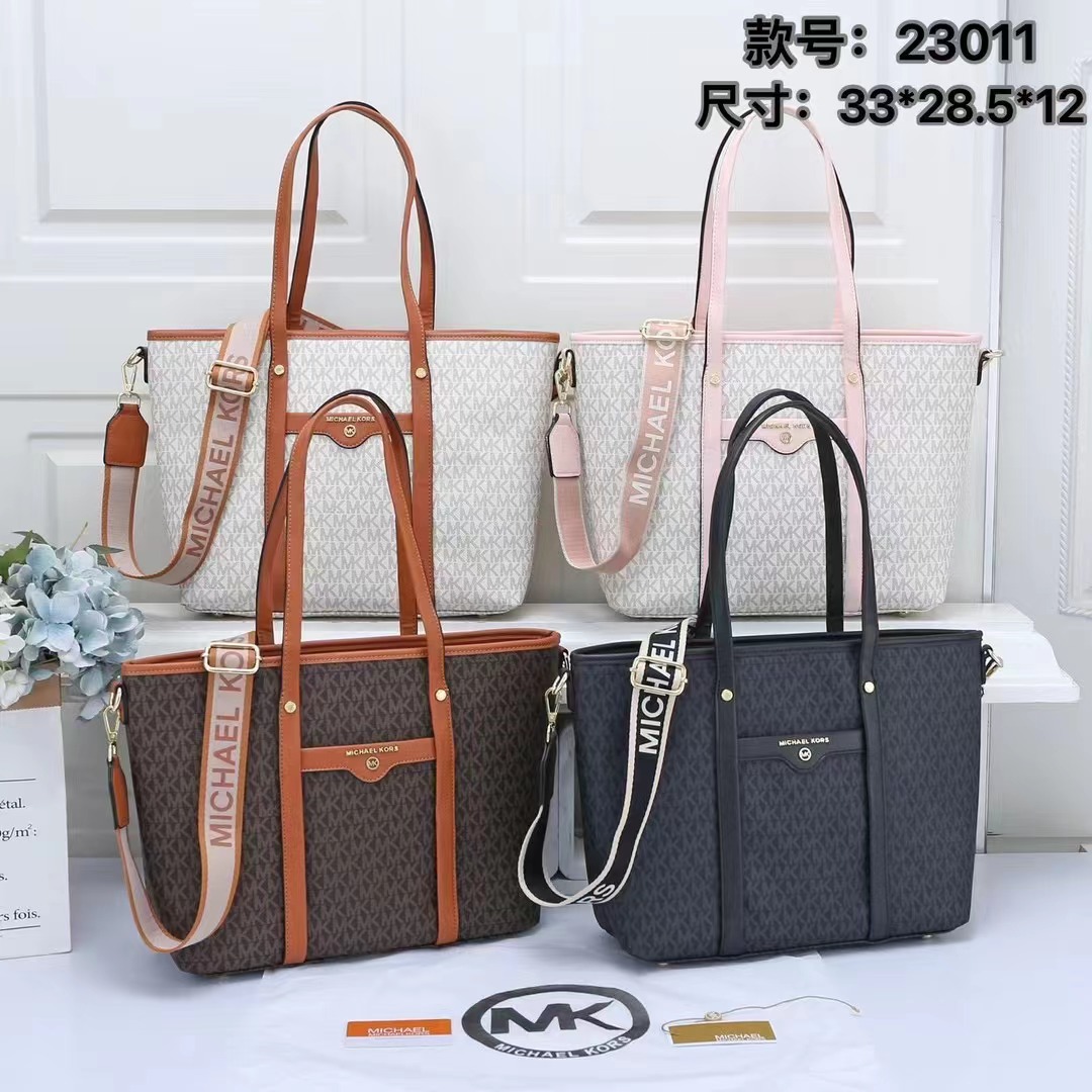 39$ MK 23011 Tote bag size 33x28x12 cm 418660 BR1758 gallery