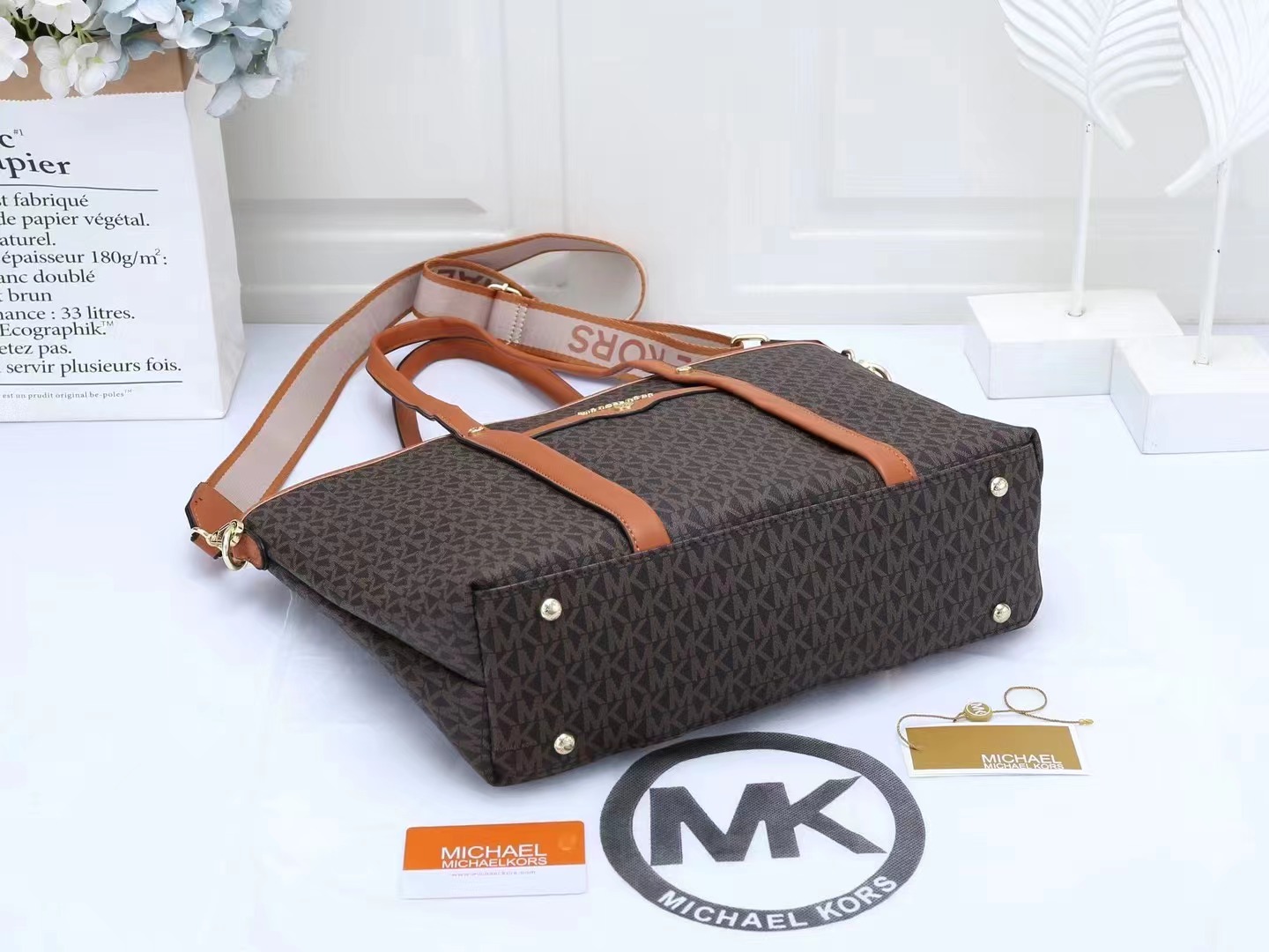 39$ MK 23011 Tote bag size 33x28x12 cm 418660 BR1758 gallery