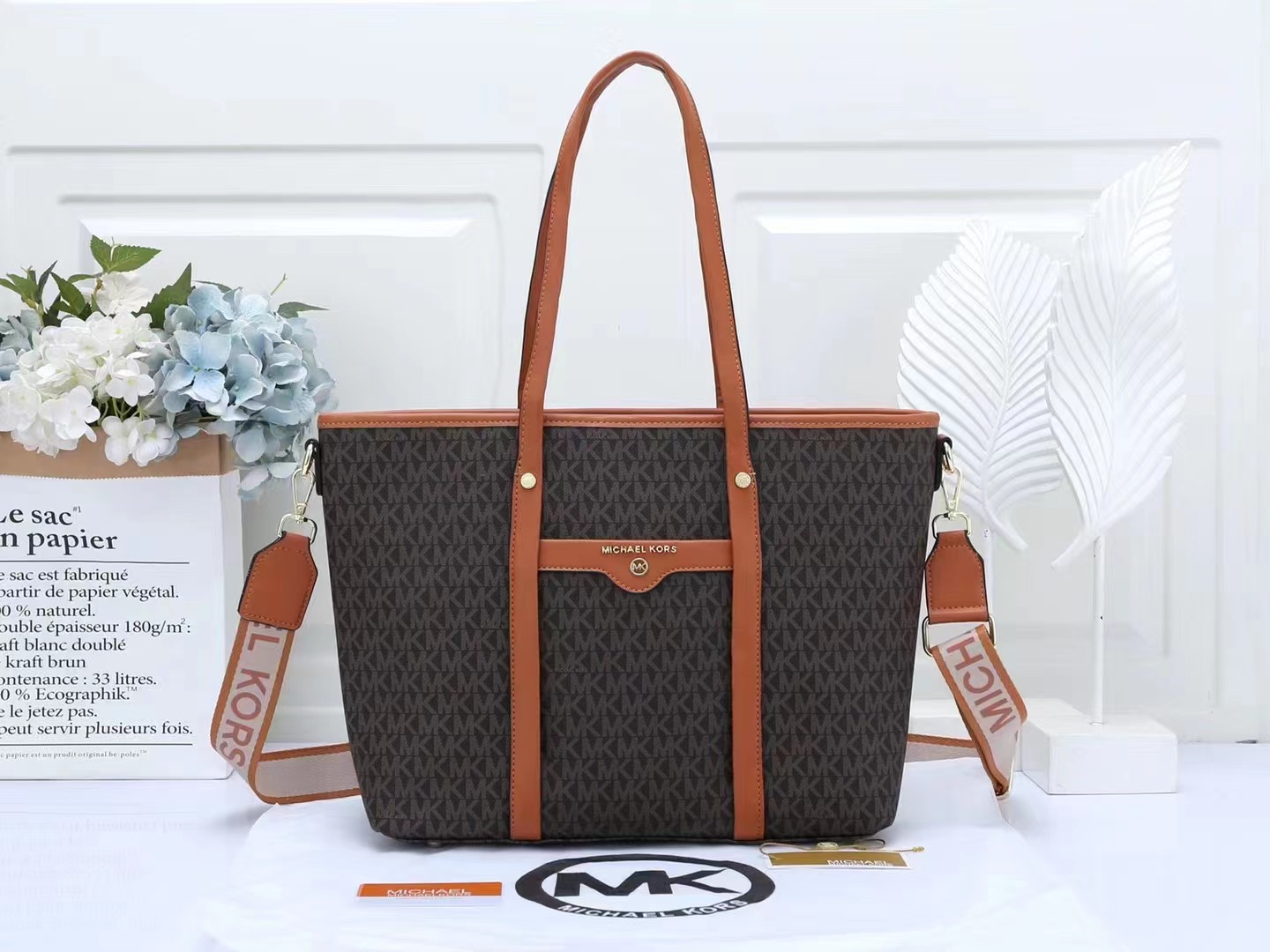 39$ MK 23011 Tote bag size 33x28x12 cm 418660 BR1758 gallery