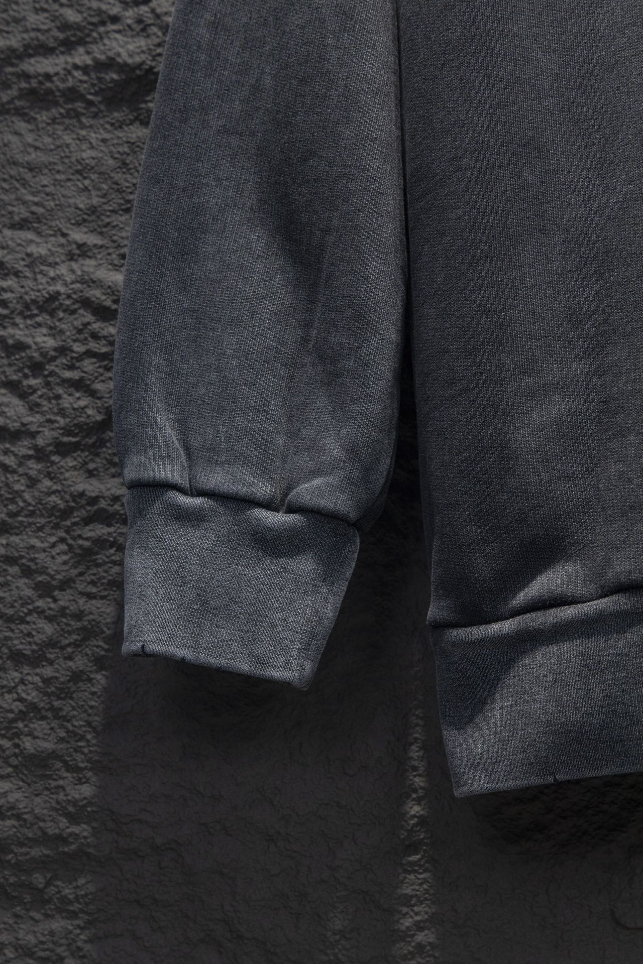 40$ Balenciaga Sweatshirt size XS-L 613528 WX162 gallery