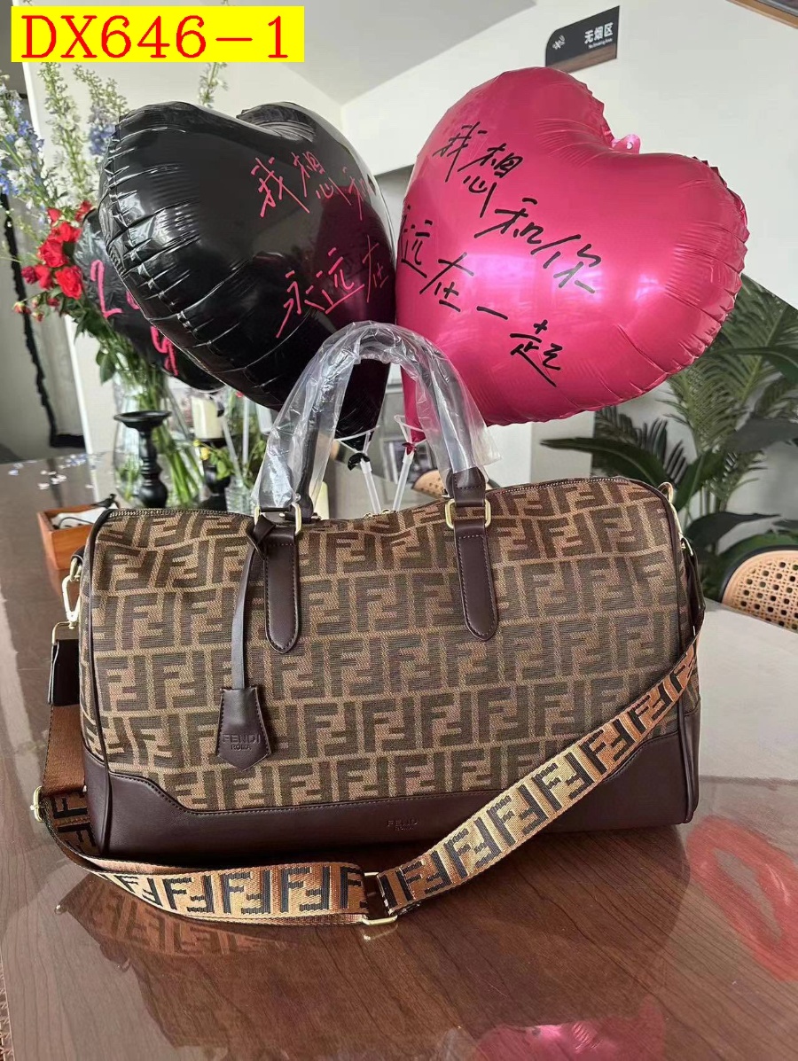 41$ dh FENDI 9529 Travelling bag size 45X27X18 cm 41572024910 DX646 gallery