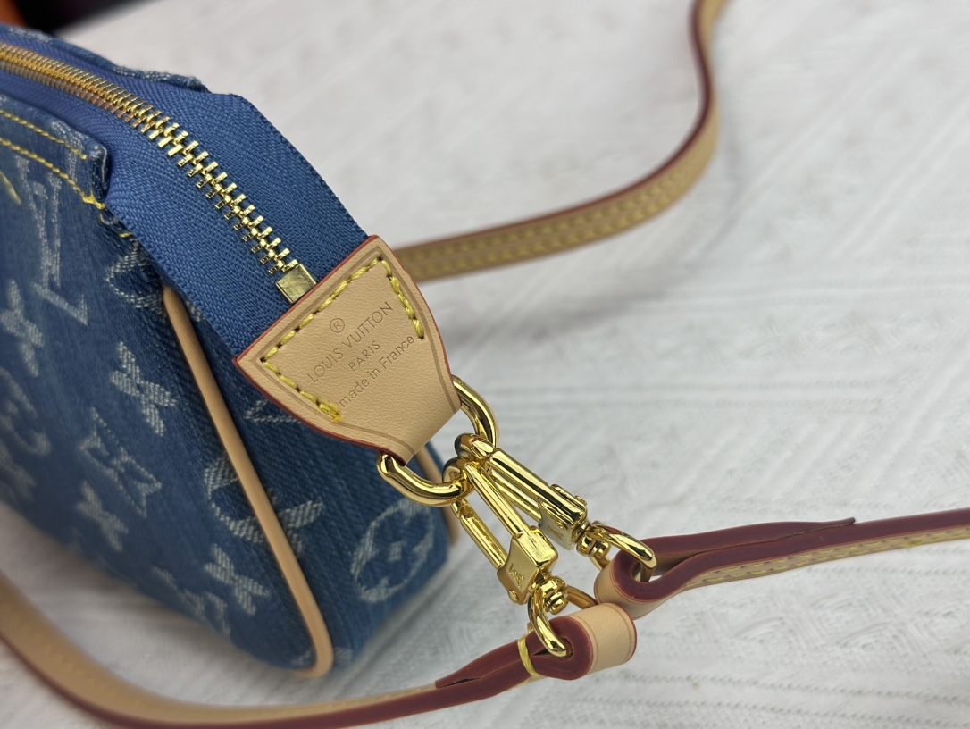 41$ new_dh LV_M82962 SIZE 23X13X4 CM 82514023791 XR1B196 gallery