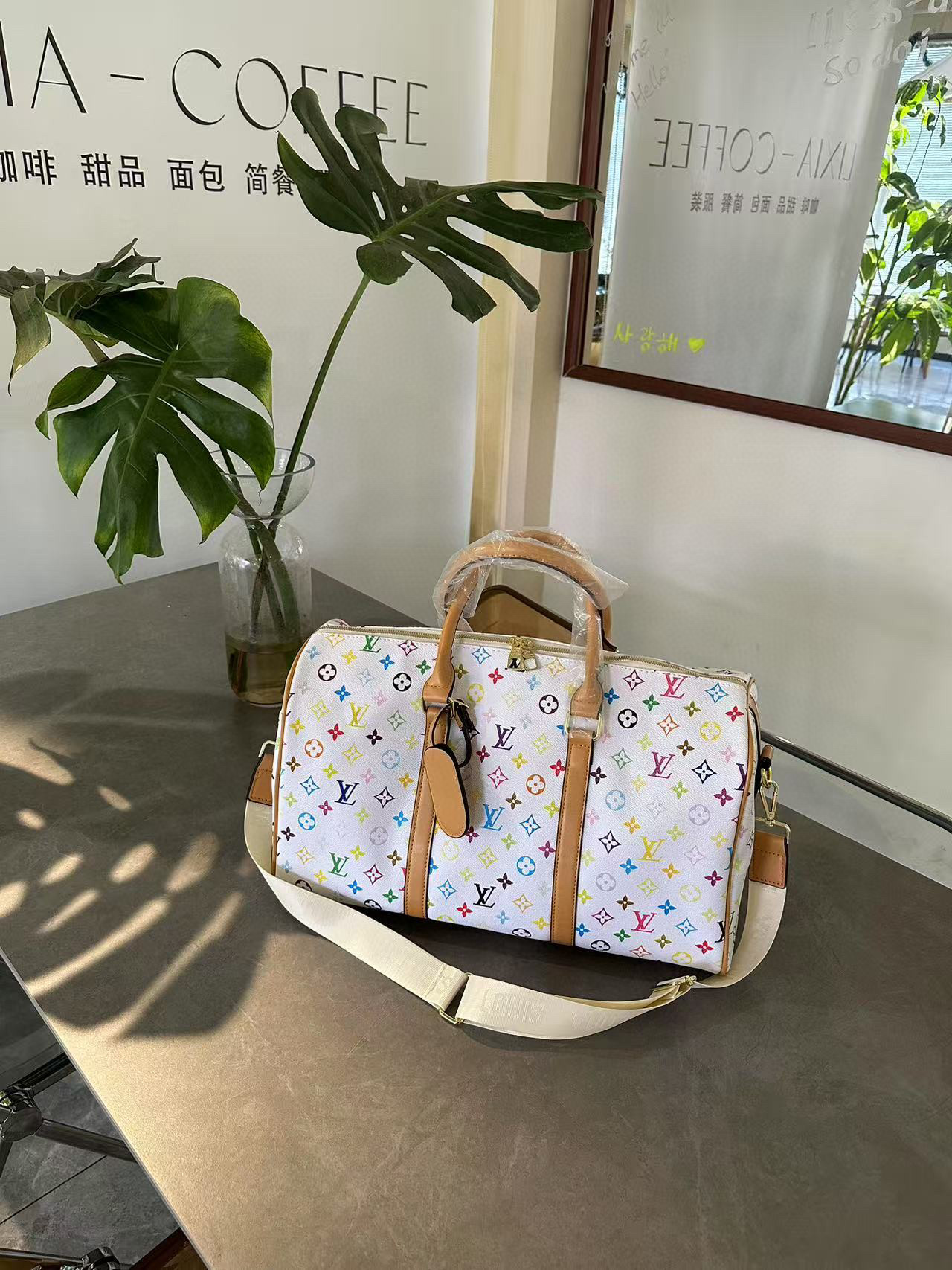 42$ LV 34513 Travelling bag size 45x29x18 cm 915736 DX732 gallery