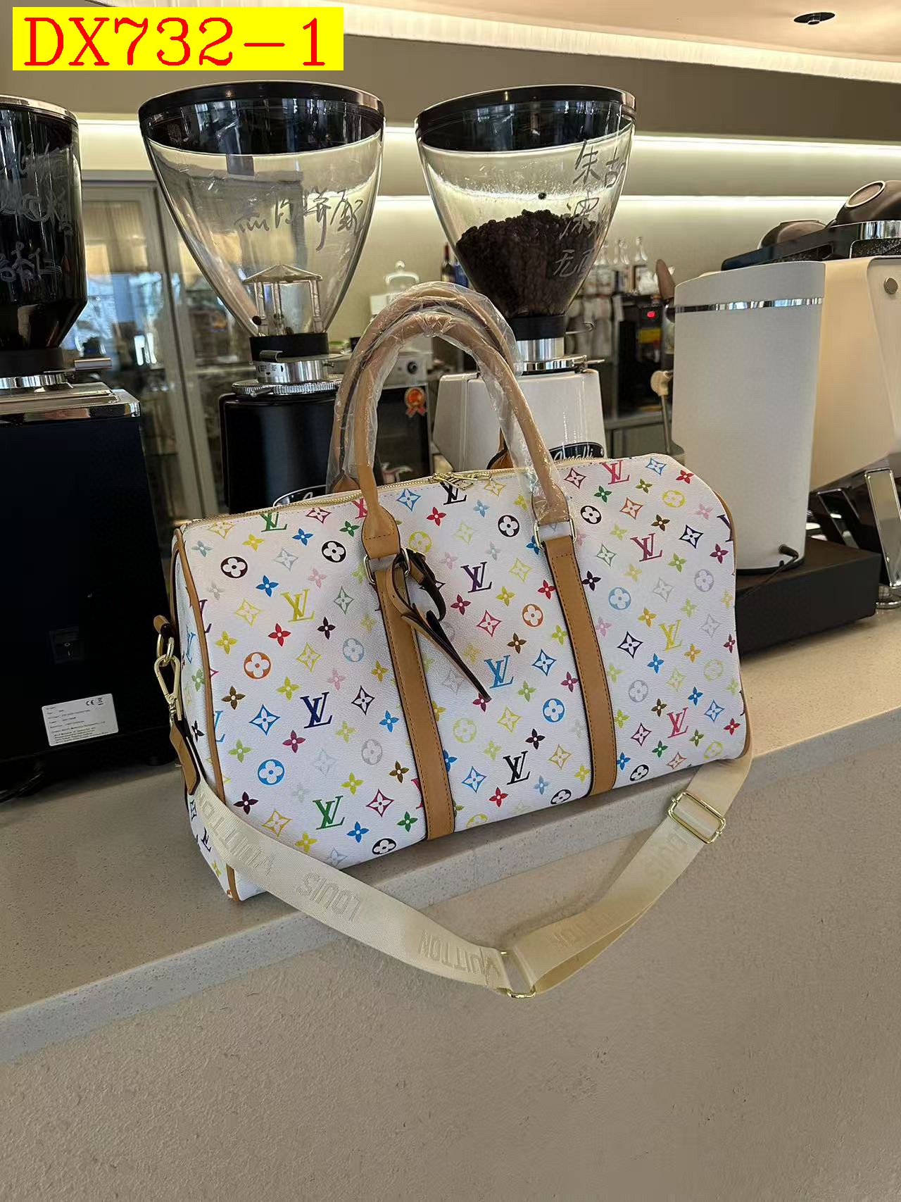 42$ LV 34513 Travelling bag size 45x29x18 cm 915736 DX732 gallery