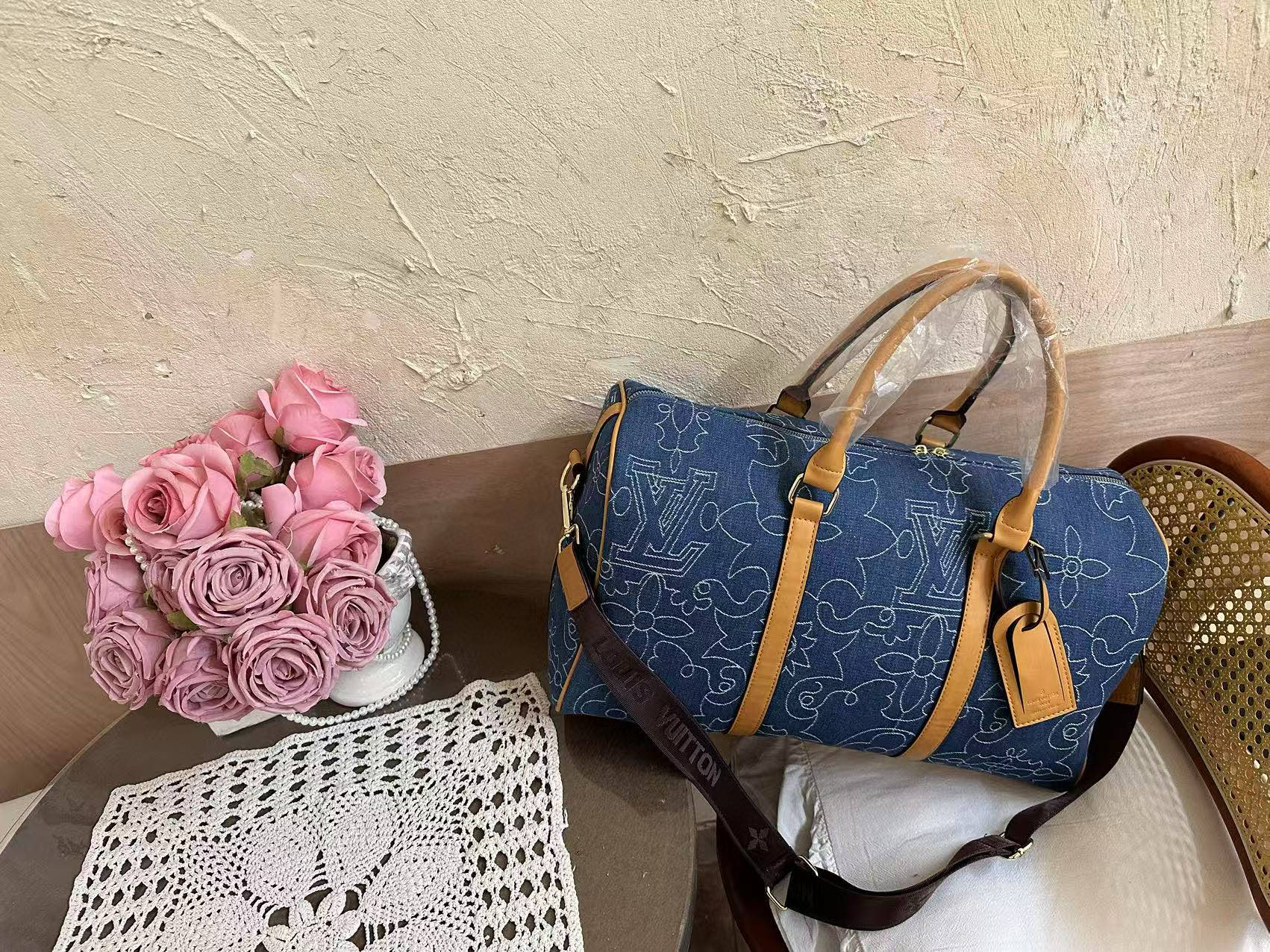 42$ Lv 34613 Travelling bag size 45x29x18 cm 315766 DX714 gallery