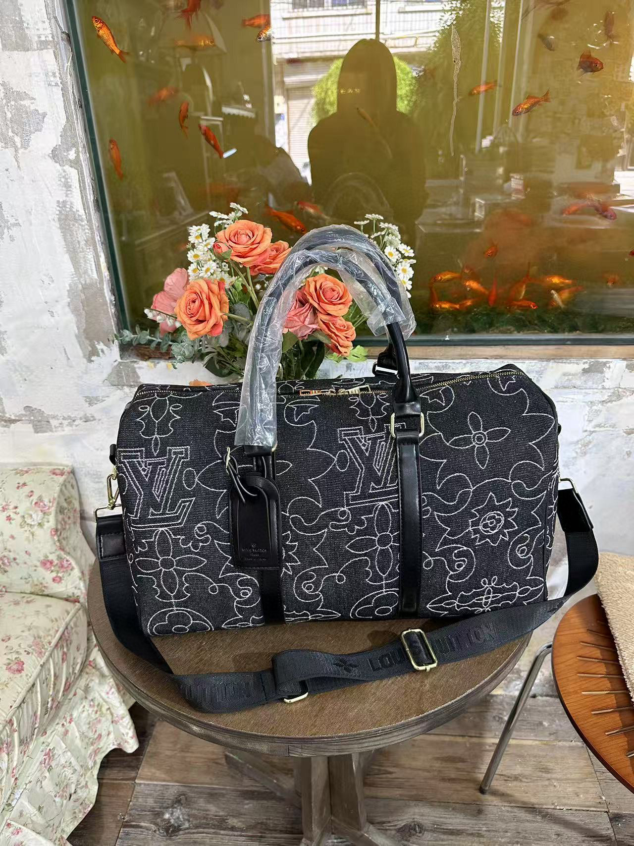 42$ Lv 34613 Travelling bag size 45x29x18 cm 315766 DX714 gallery