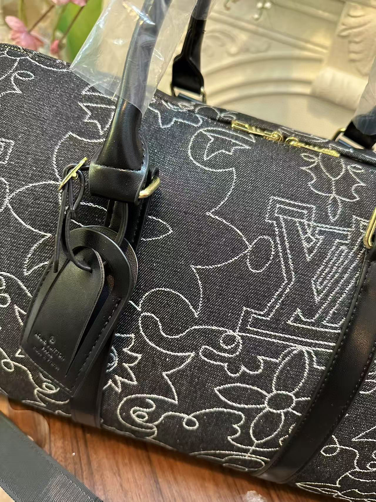 42$ Lv 34613 Travelling bag size 45x29x18 cm 315766 DX714 gallery