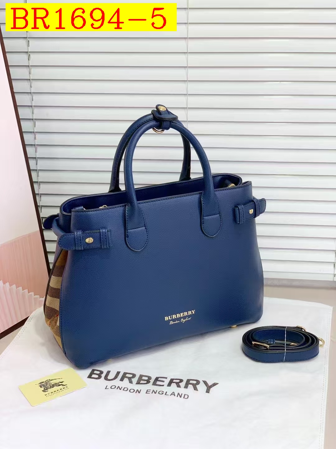 43$ dh BURBERRY 8054 Shoulder bag size 34x13x24 cm 51291024938 BR1694 gallery