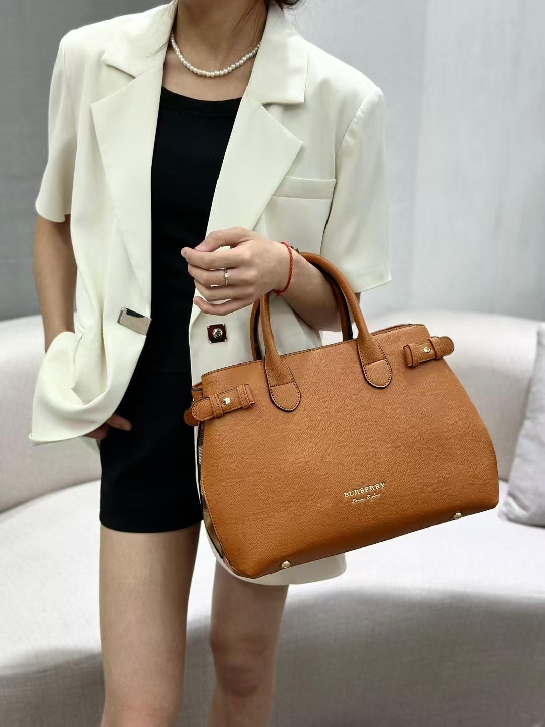 43$ dh BURBERRY 8054 Shoulder bag size 34x13x24 cm 51291024938 BR1694 gallery
