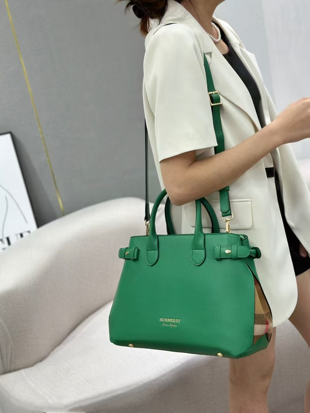 43$ dh BURBERRY 8054 Shoulder bag size 34x13x24 cm 51291024938 BR1694 gallery