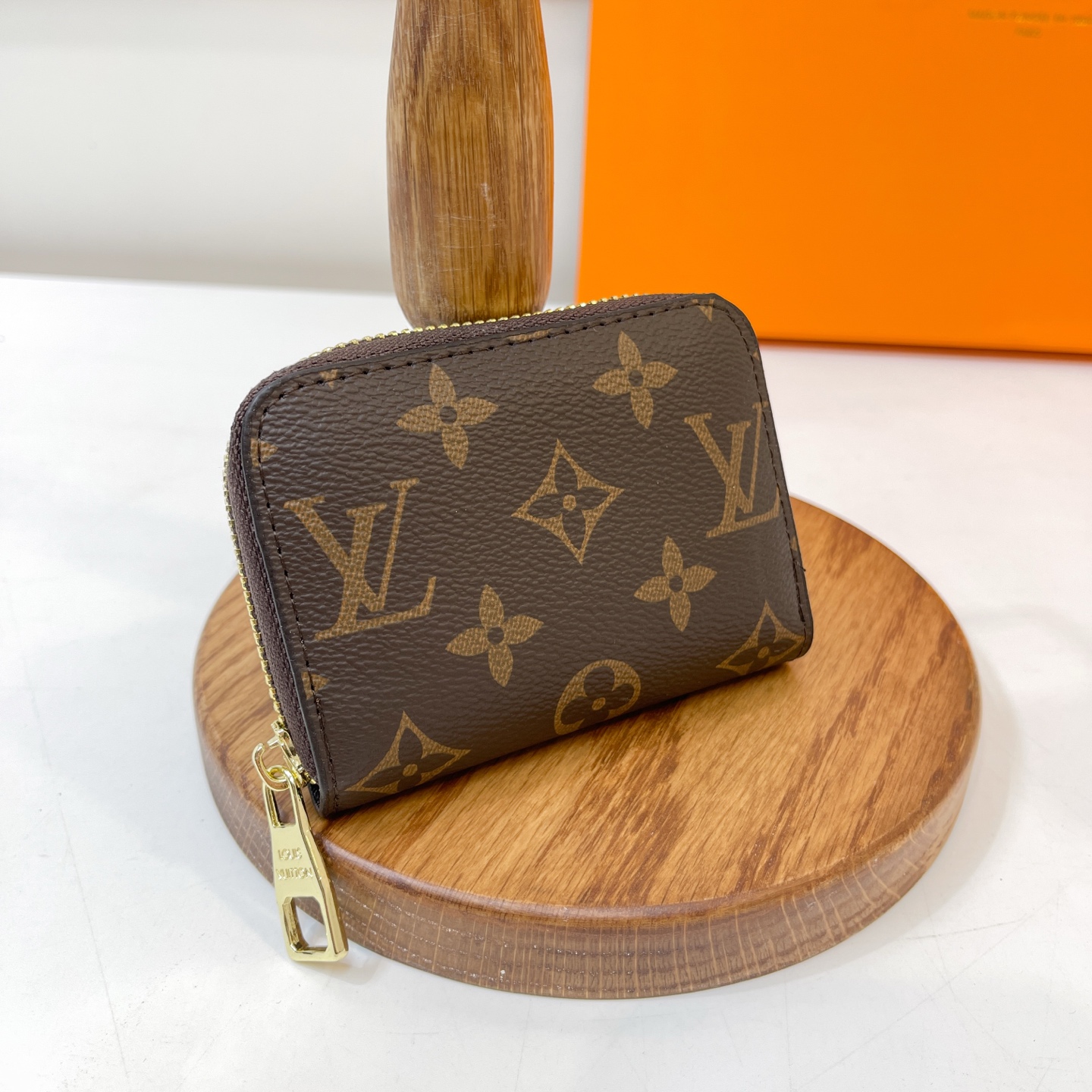43$ dh LV 44393 Shoulder bag size 19X12X7 cm 72415034031 BY2295 gallery