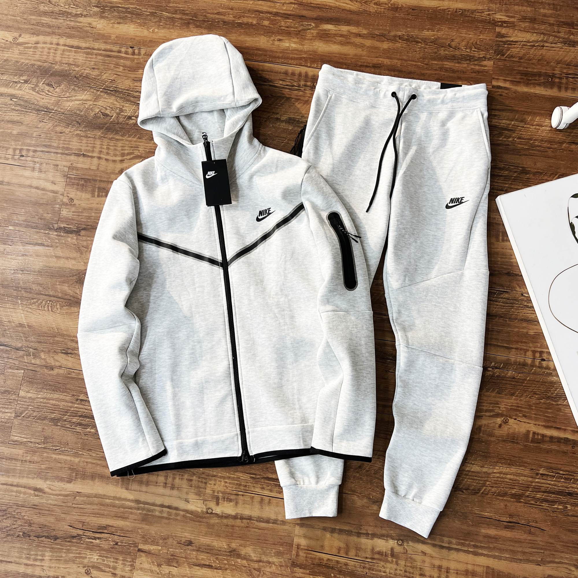 new_dh Nike Tech Fleece 316990 size M XXL C16T922 gallery