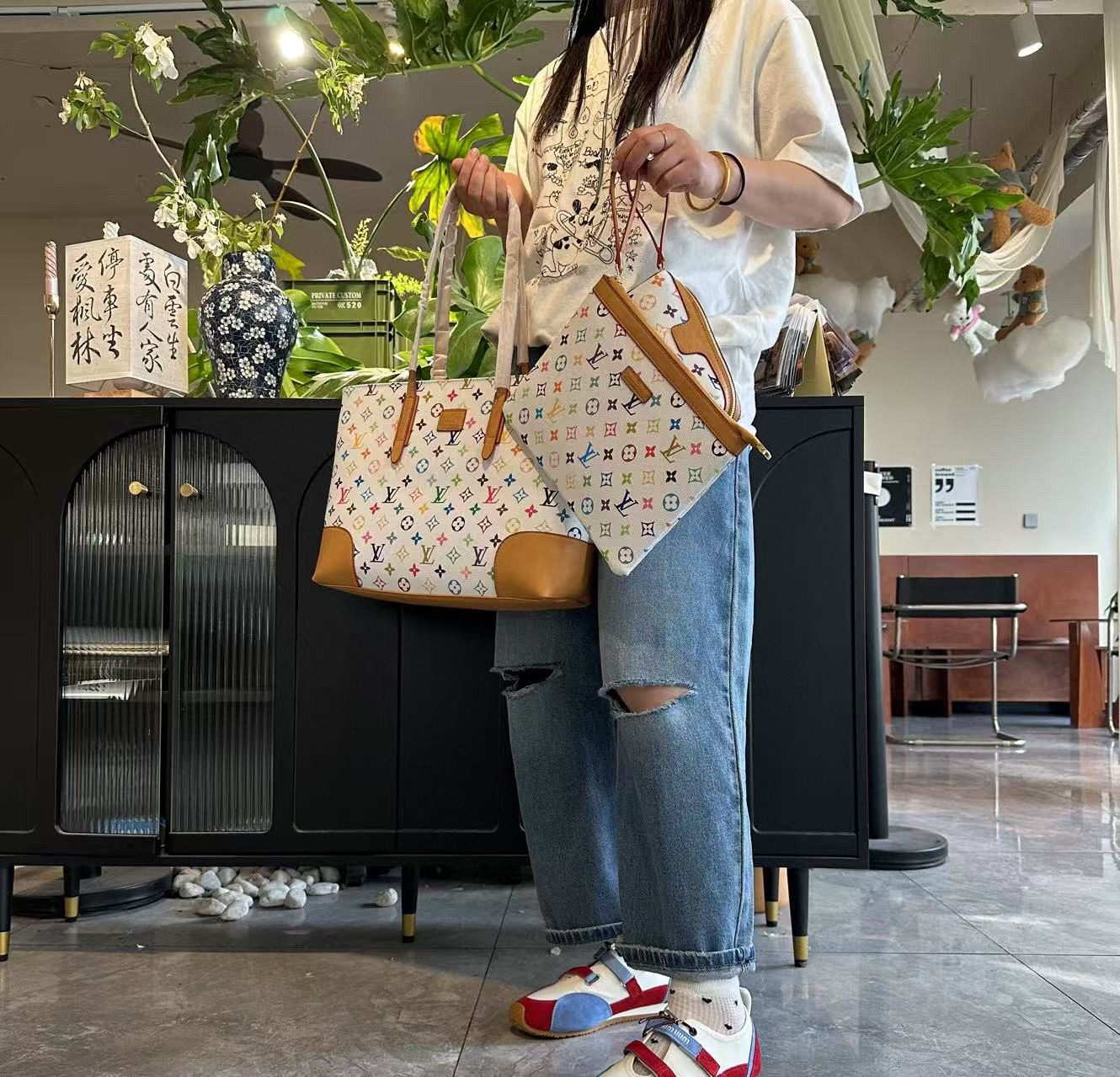 44$ dh LV 69413 Tote bag size 41x28x12 cm 61283034046 DX684 gallery