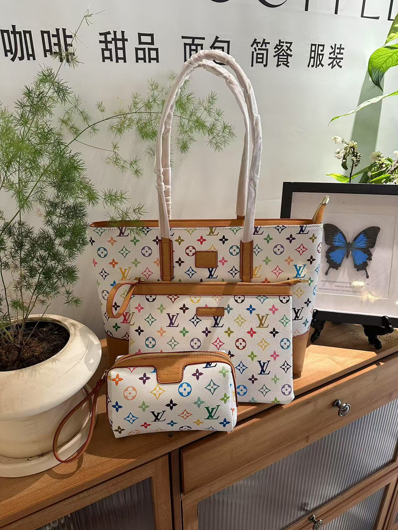 44$ dh LV 69413 Tote bag size 41x28x12 cm 61283034046 DX684 gallery