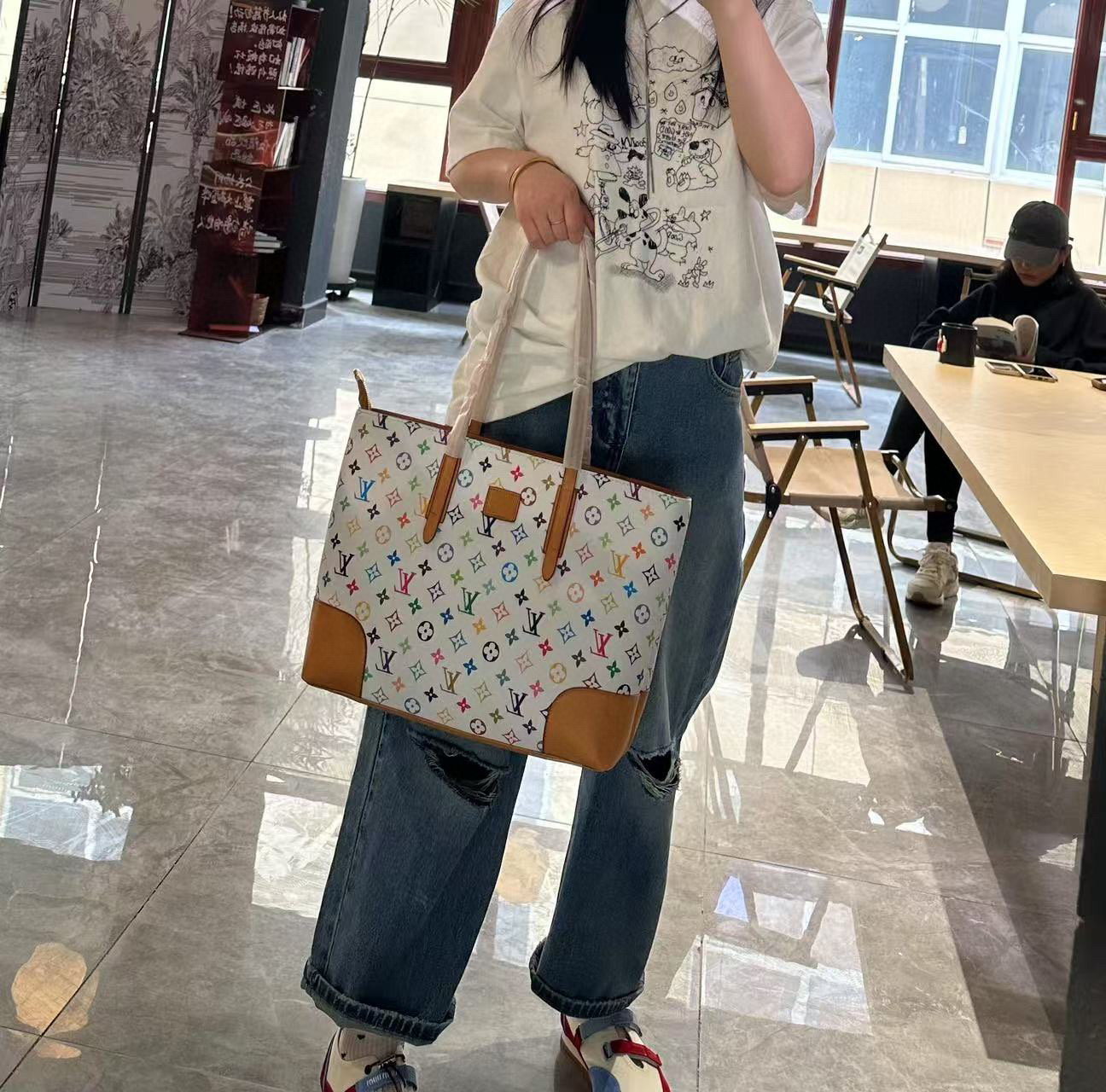 44$ dh LV 69413 Tote bag size 41x28x12 cm 61283034046 DX684 gallery