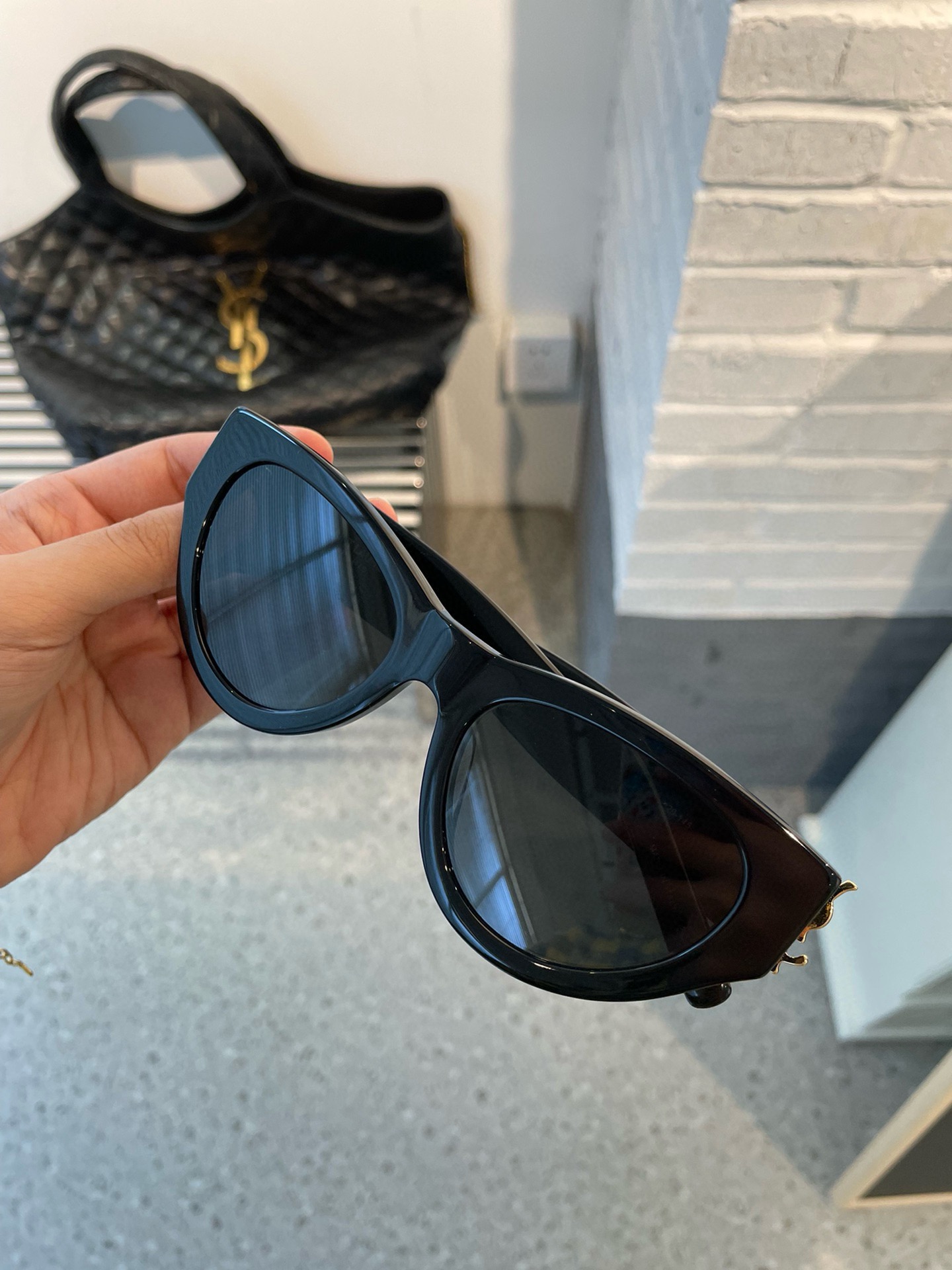 45$ dh YSL Sunglassess With Box 92685034157 MYJ2 gallery