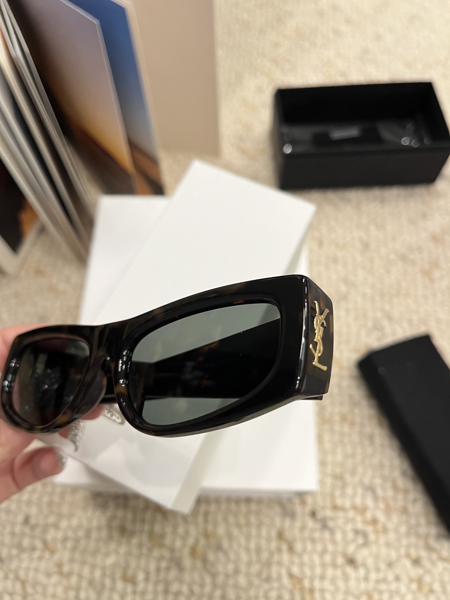 45$ dh YSL Sunglassess With Box 92685034157 MYJ2 gallery