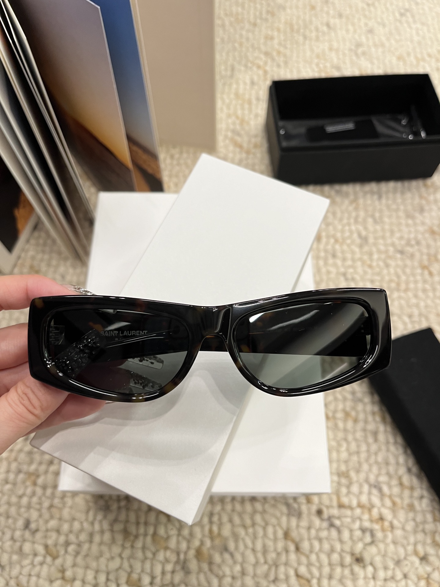 45$ dh YSL Sunglassess With Box 92685034157 MYJ2 gallery
