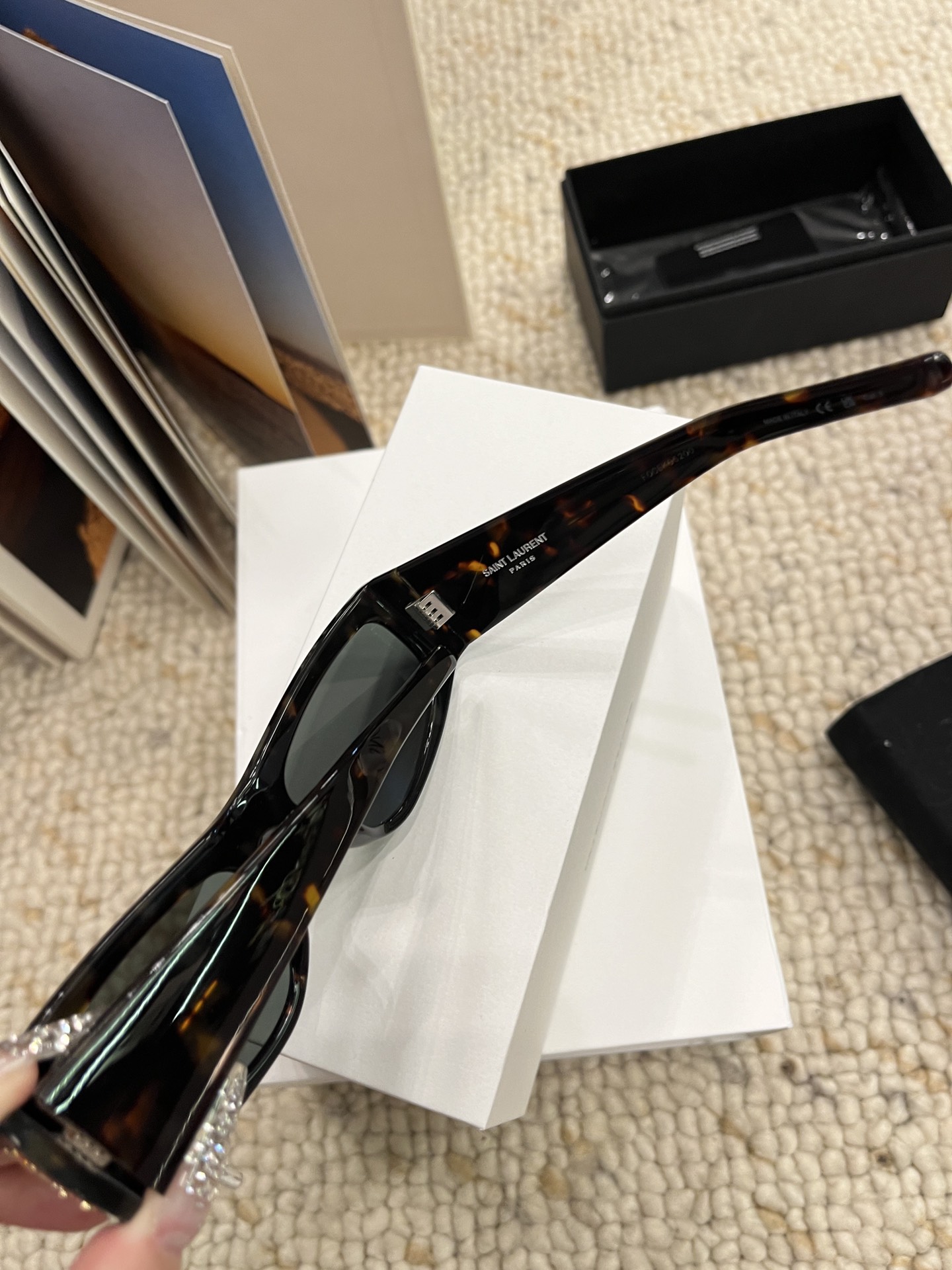 45$ dh YSL Sunglassess With Box 92685034157 MYJ2 gallery