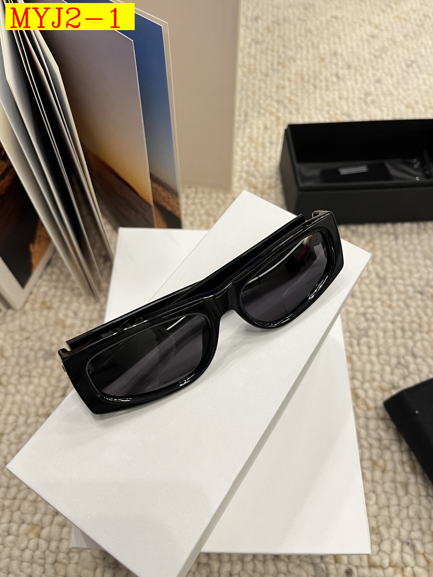 45$ dh YSL Sunglassess With Box 92685034157 MYJ2 gallery