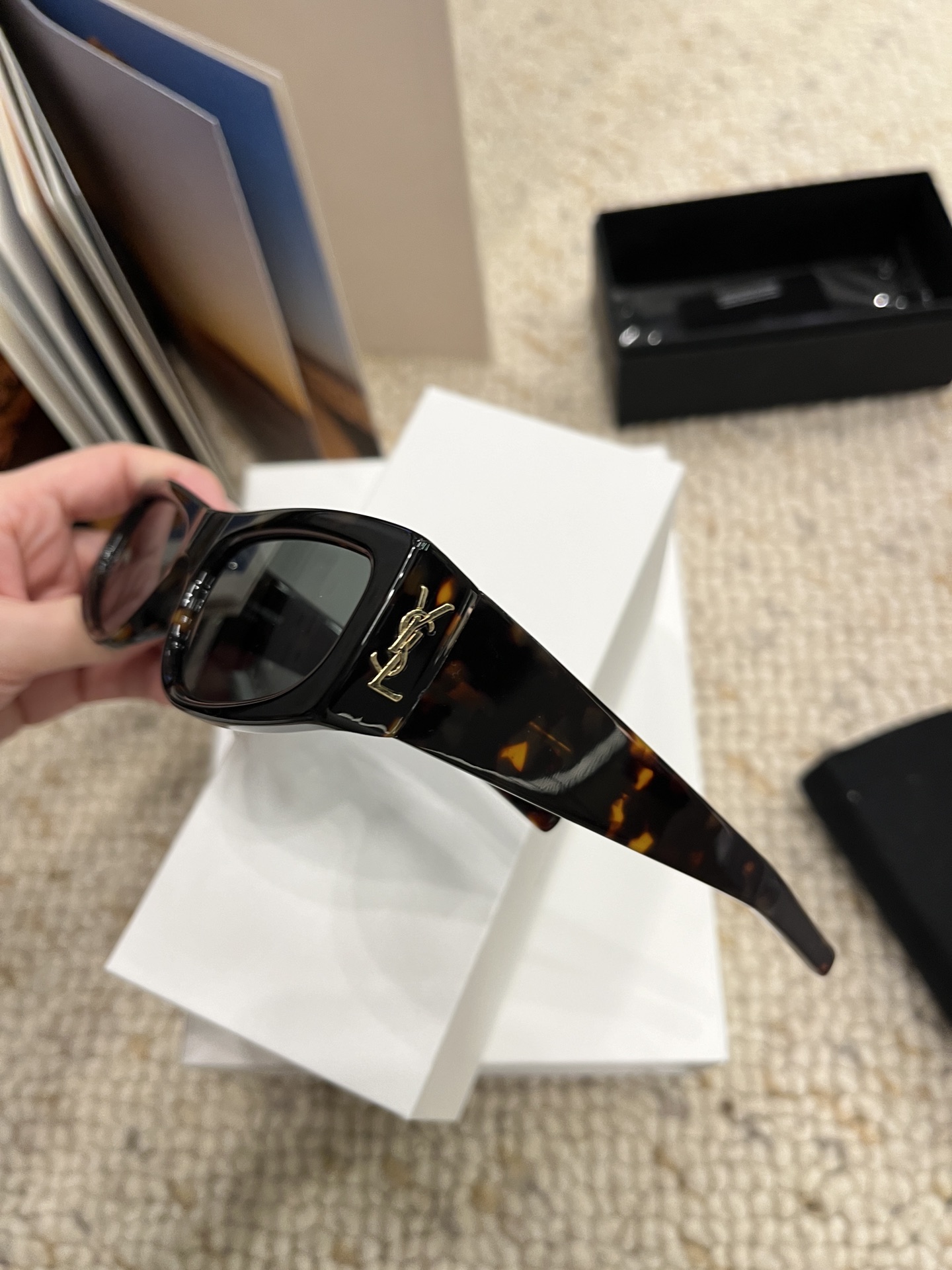 45$ dh YSL Sunglassess With Box 92685034157 MYJ2 gallery