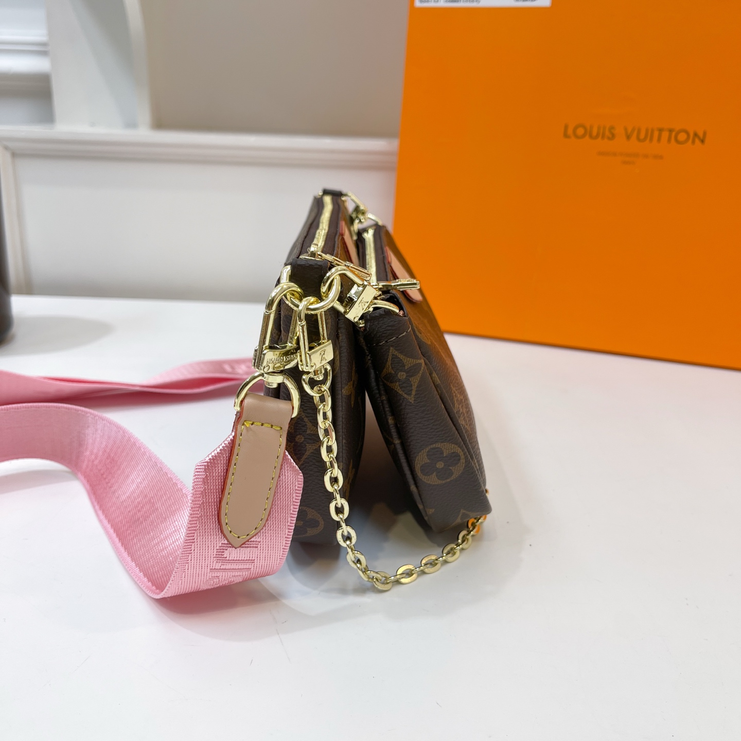 47$ dh LV 44391 Shoulder bag size 23X12X3 cm 92534634371 BY2623 gallery